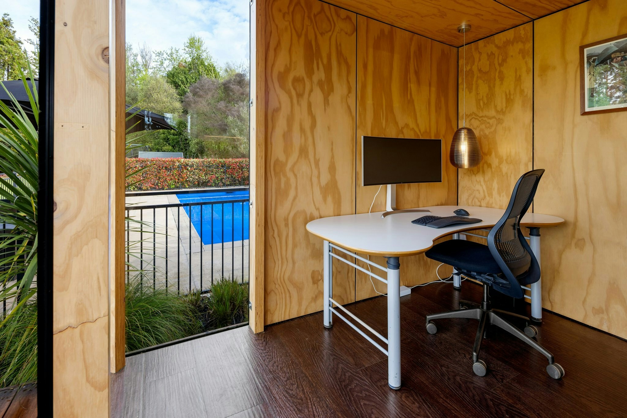 34 web or mls in House AR5 7658