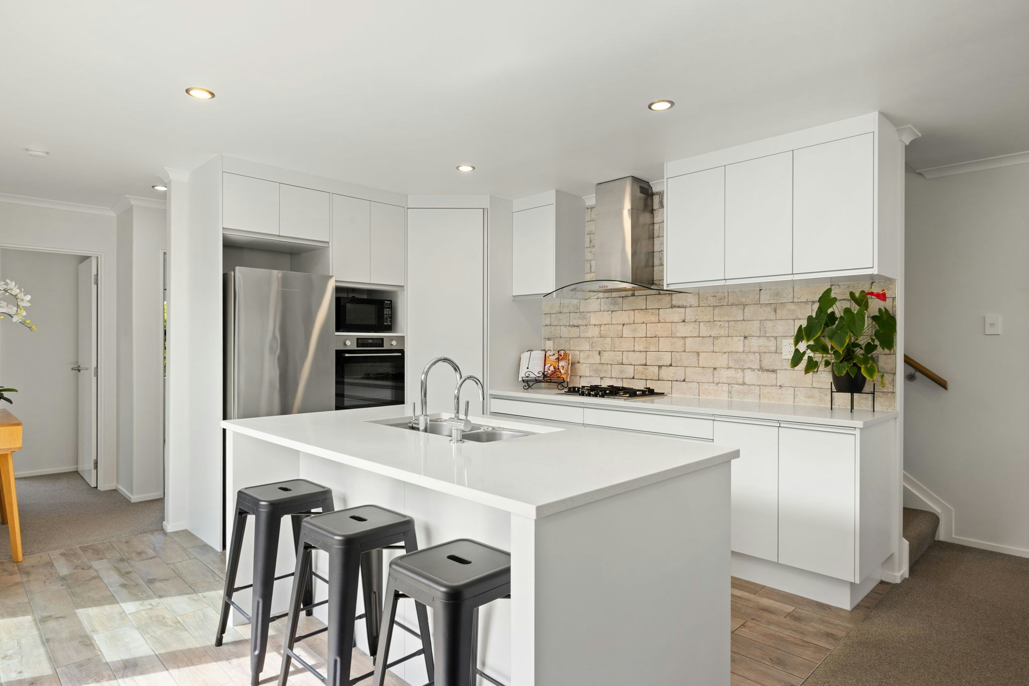 34 web or mls in House SR5 2546