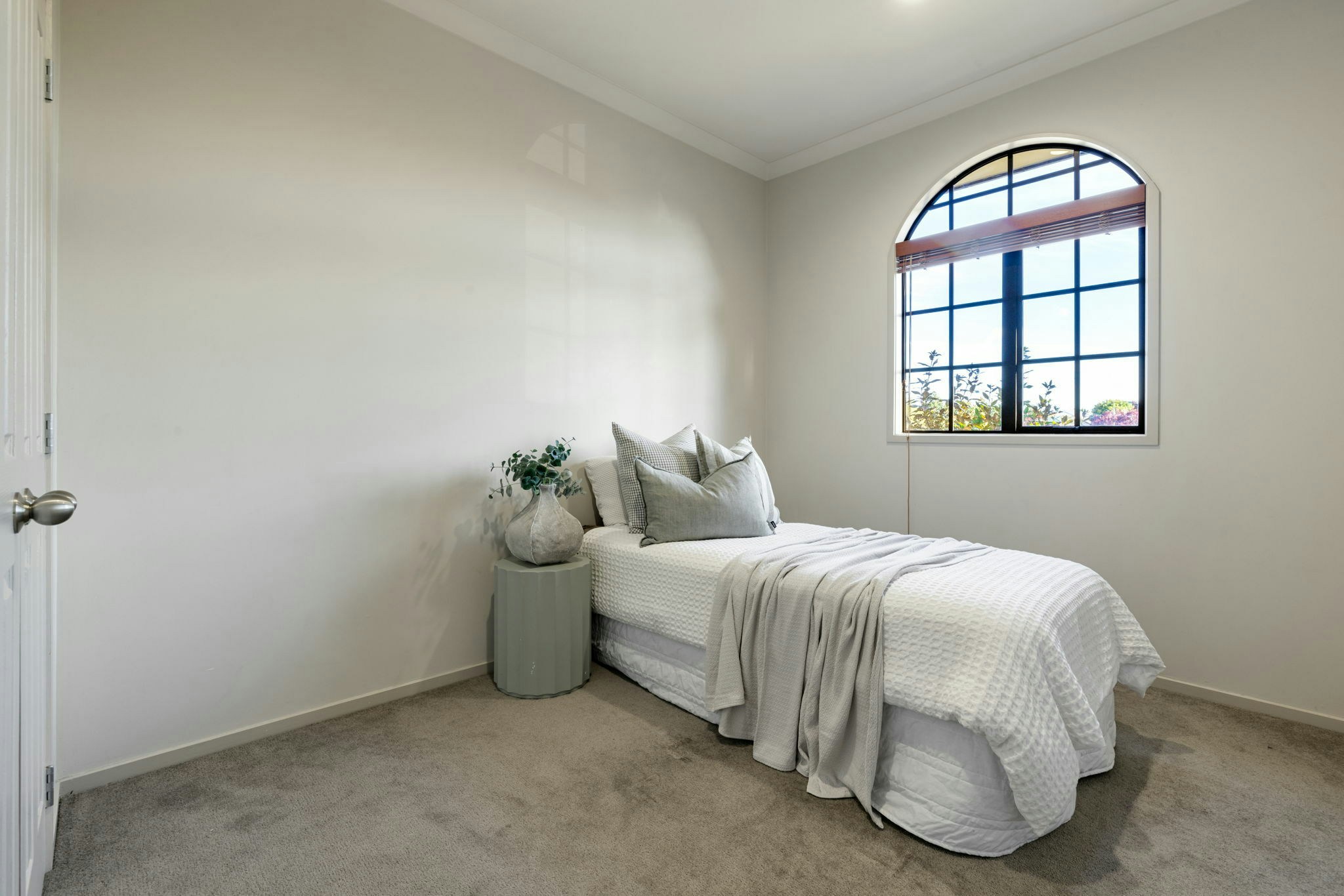 34 web or mls in House SR5 7112