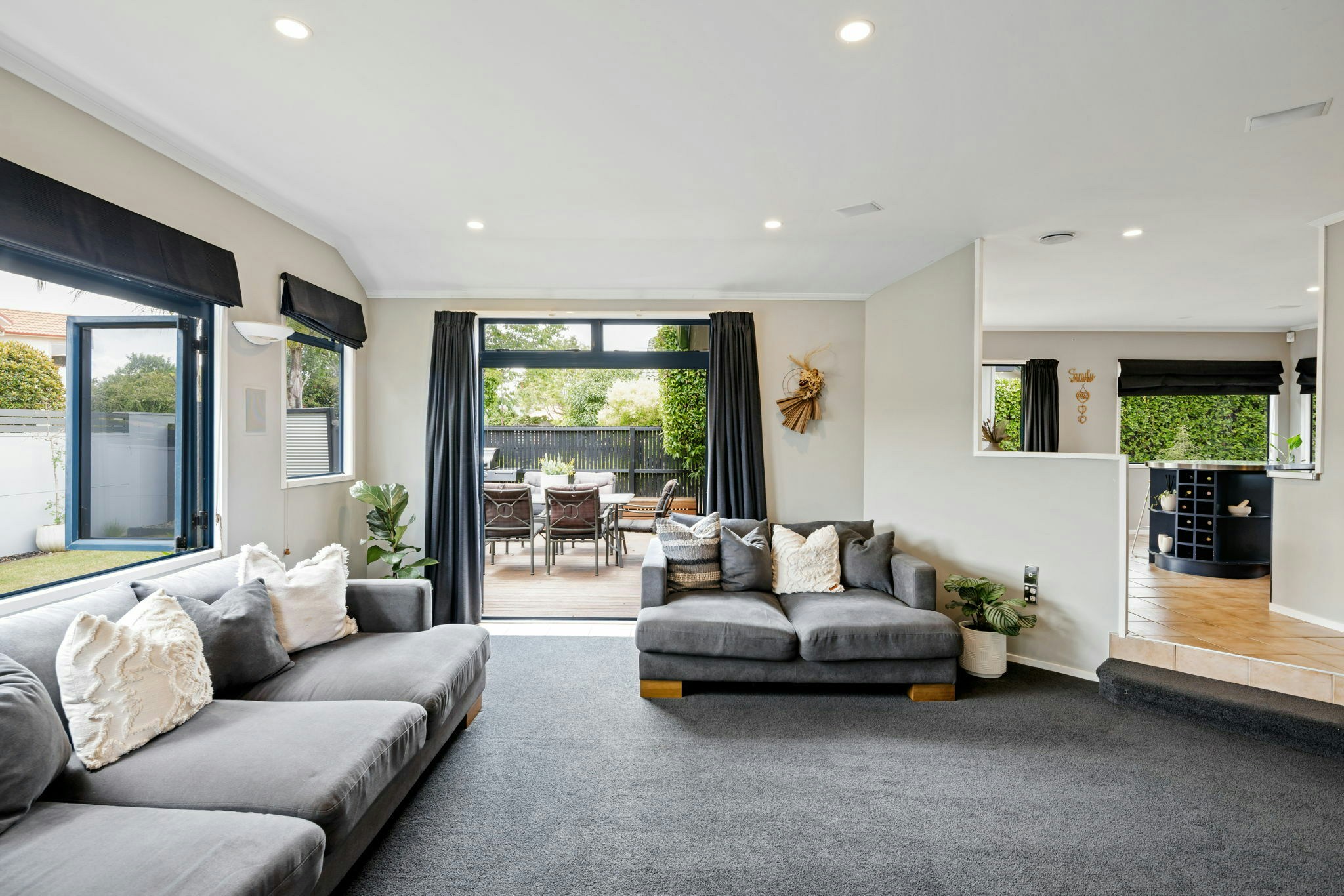 35 web or mls in House AR5 2453