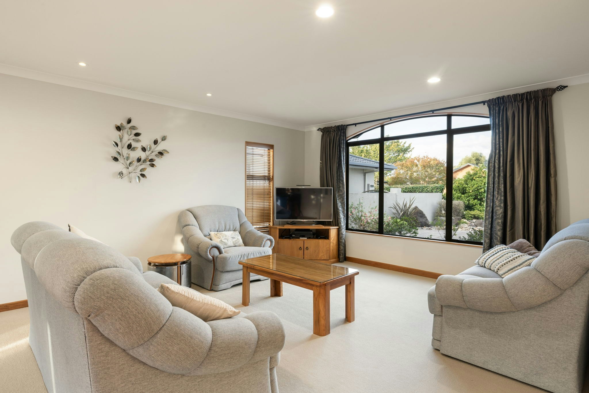 35 web or mls in House SR5 5873