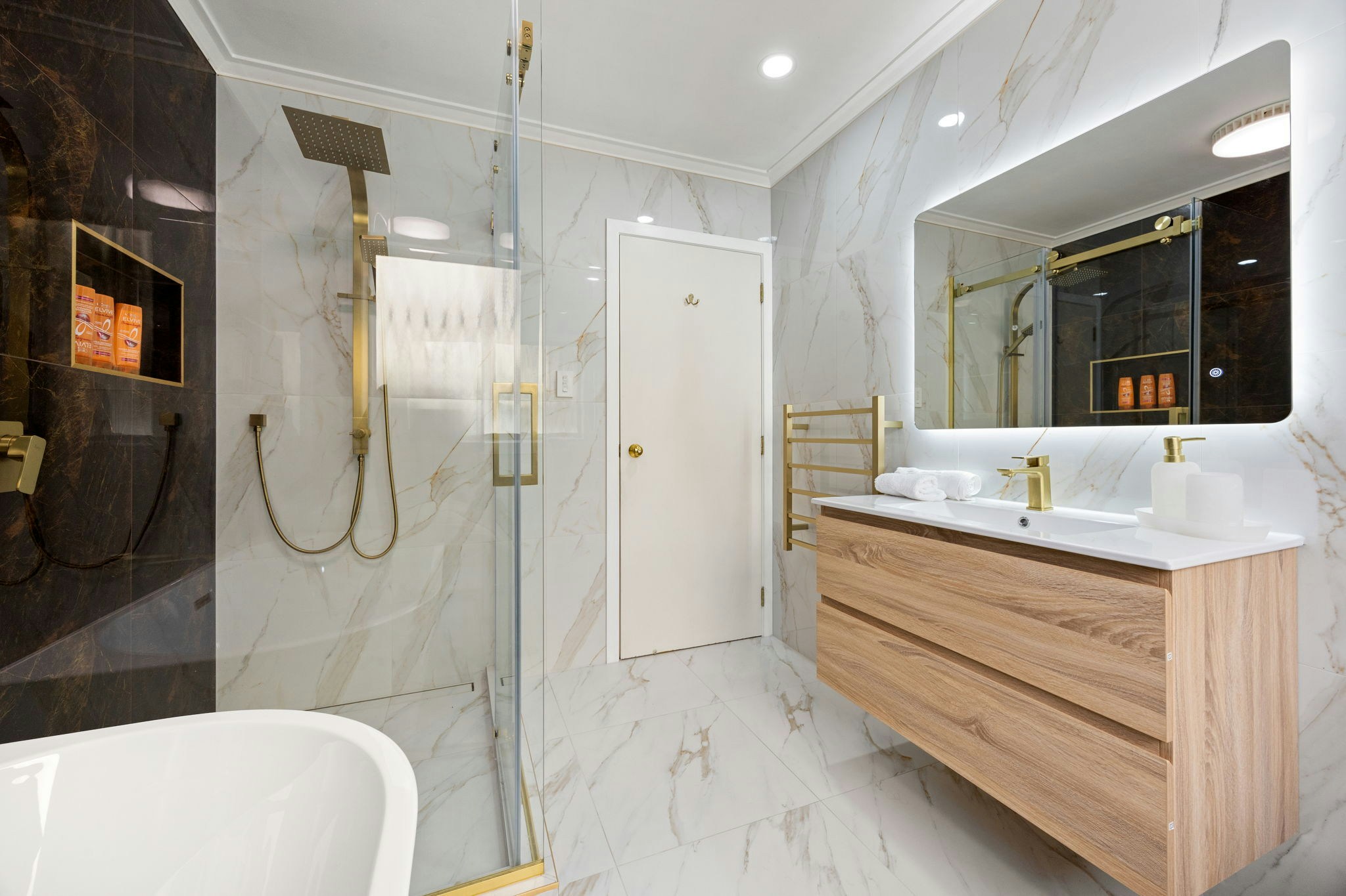 36 web or mls in House AR0 7529