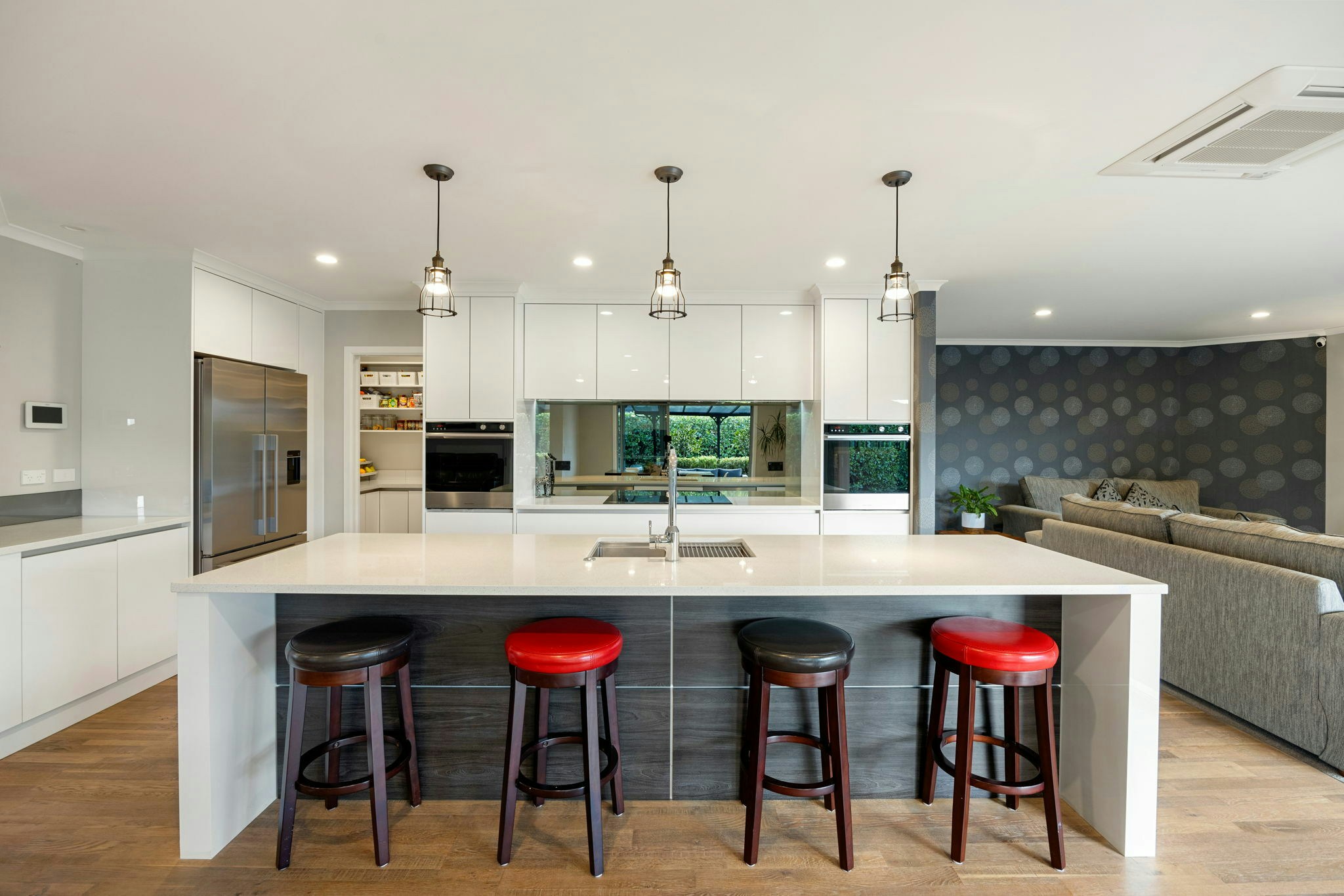 37 web or mls in House AR0 0042