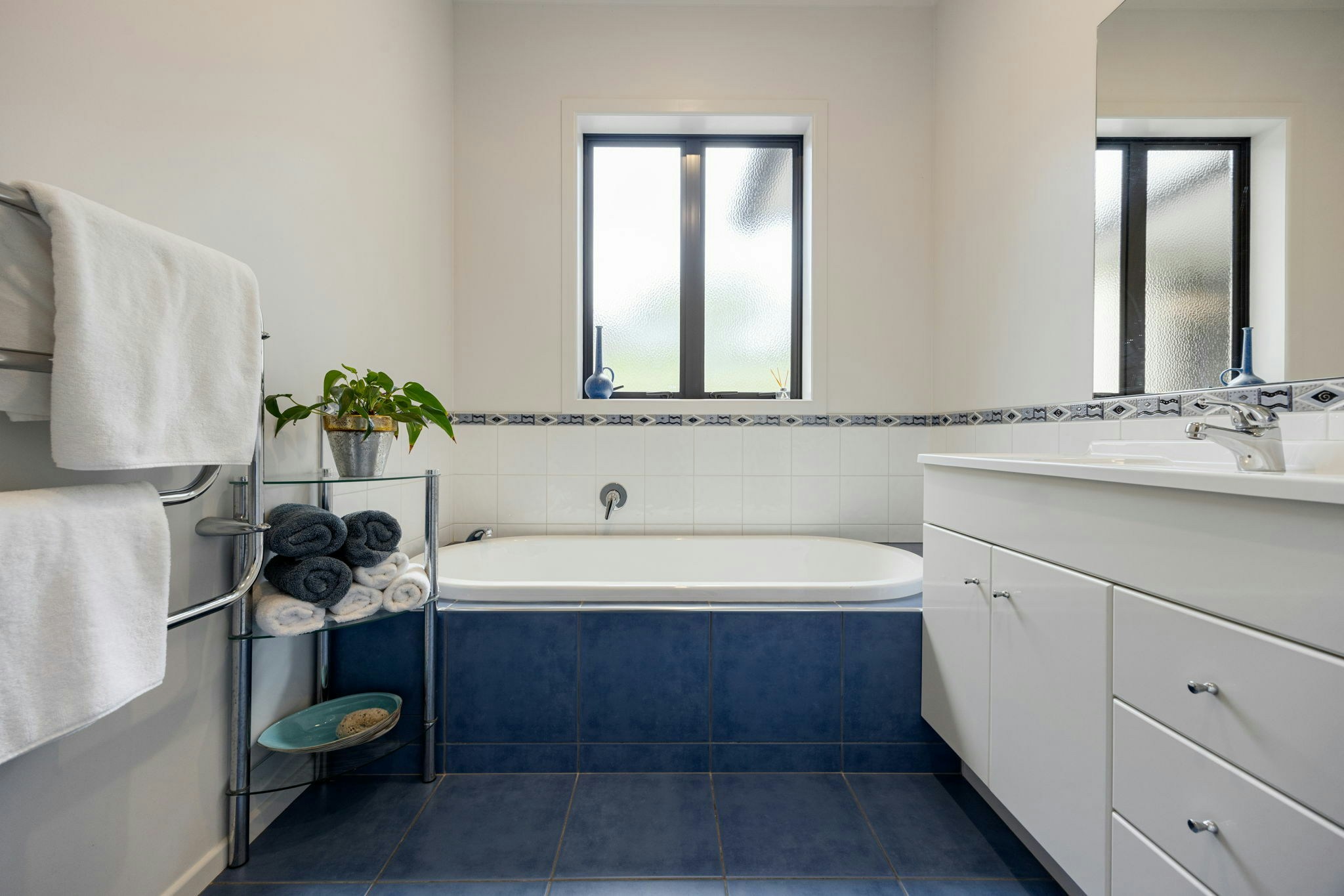 37 web or mls in House AR0 8478