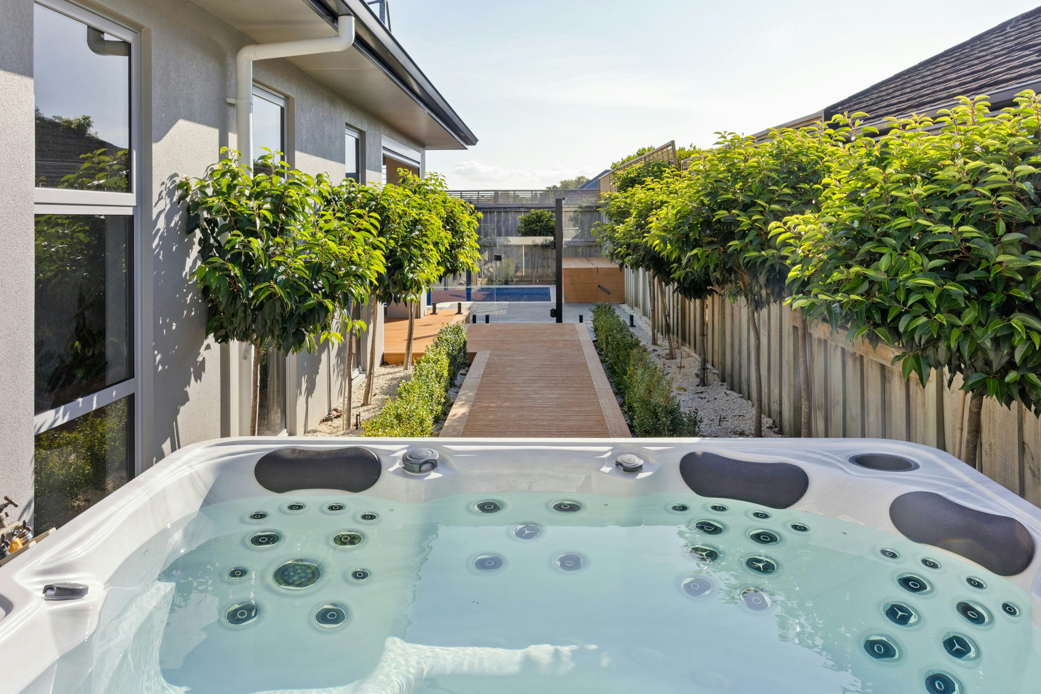 37 web or mls in House AR5 5032