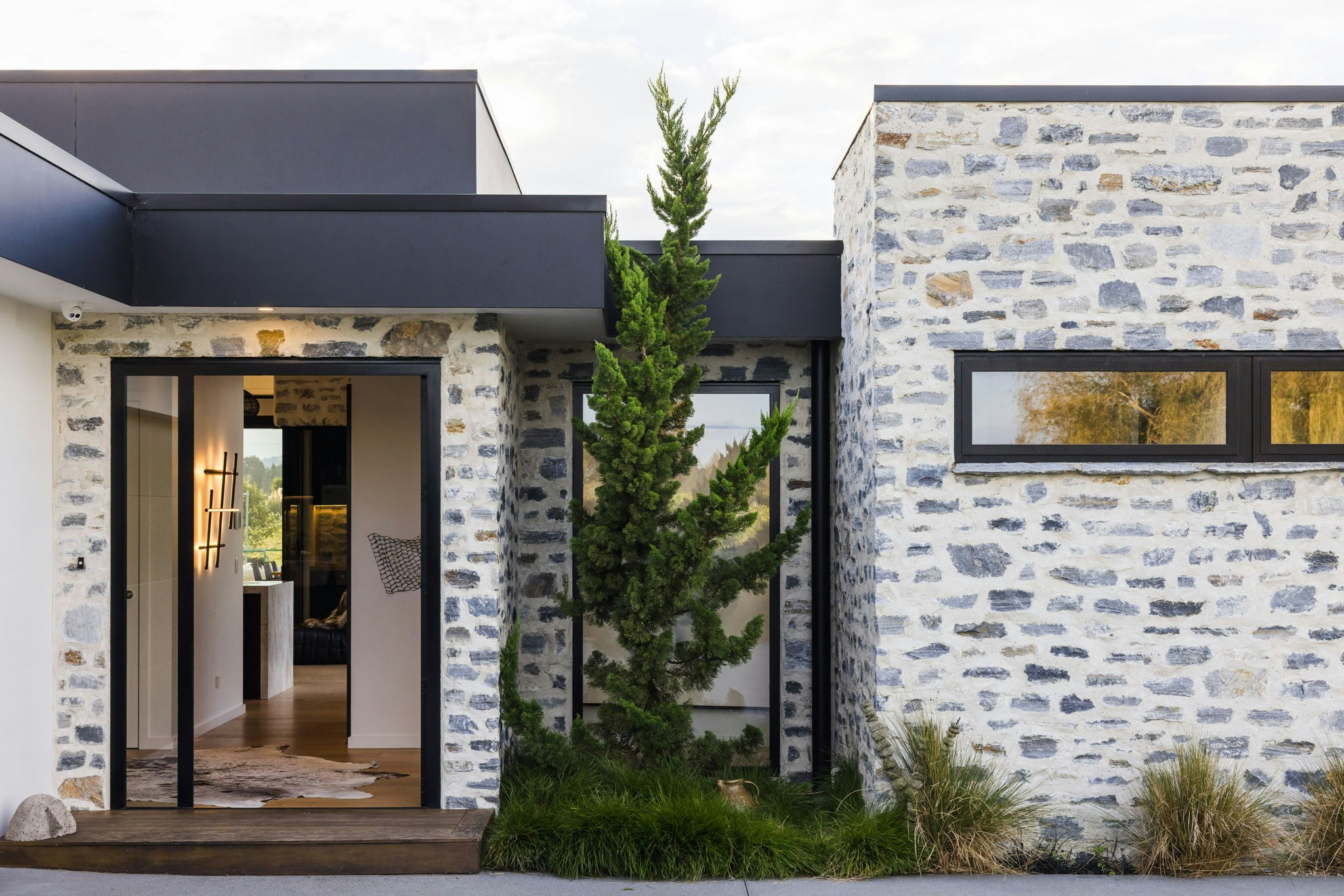 37 web or mls in House AR5 5118