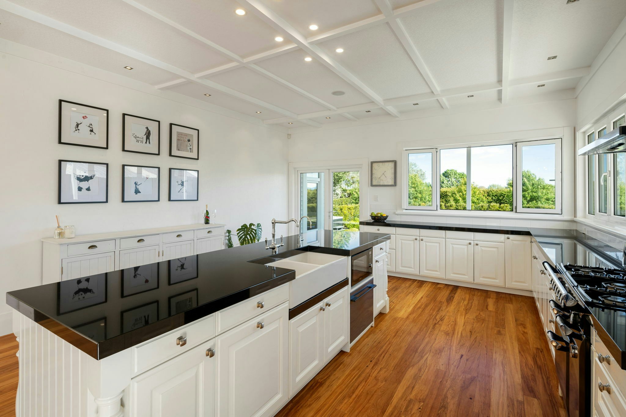 37 web or mls in House AR5 5229