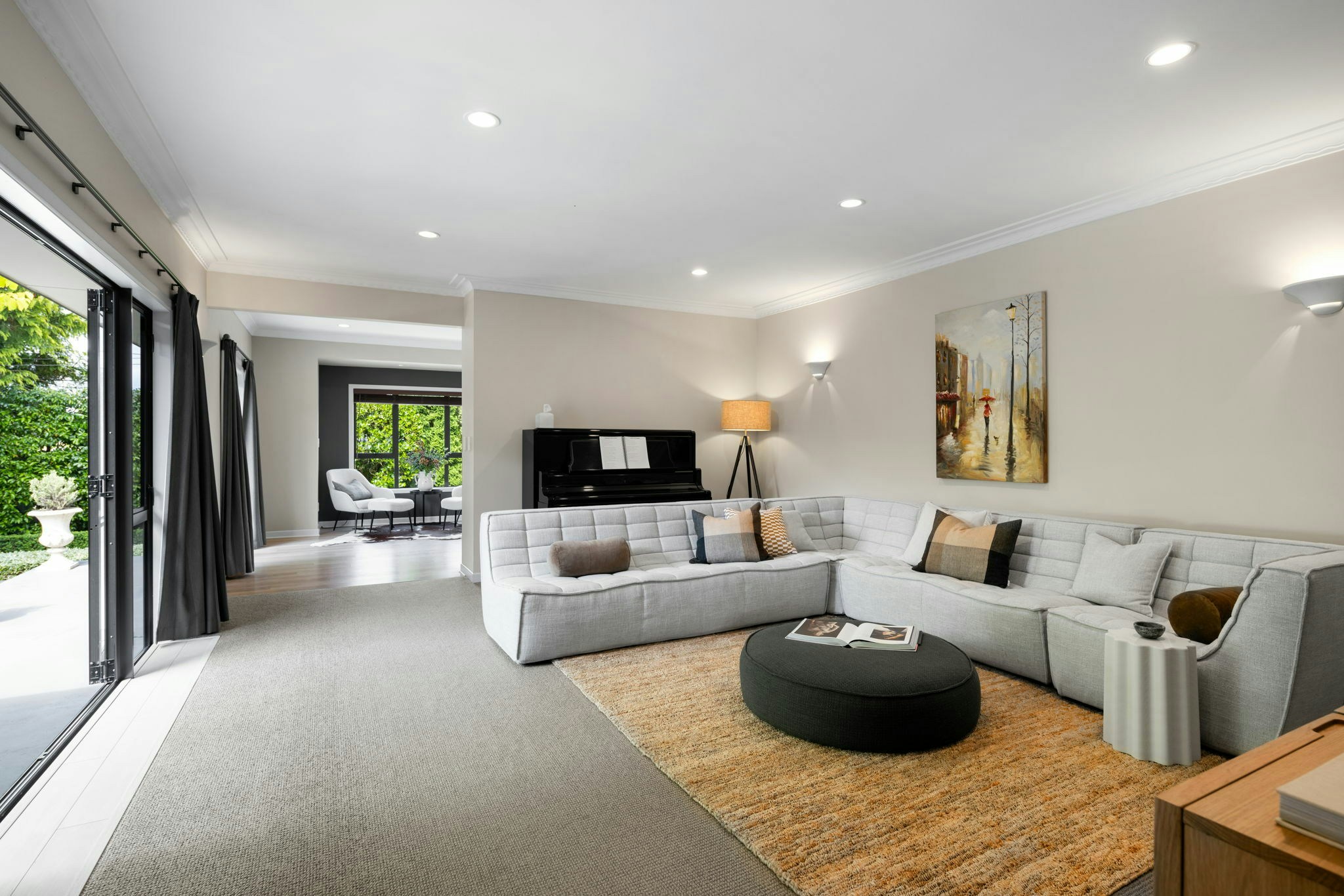 37 web or mls in House AR5 5562