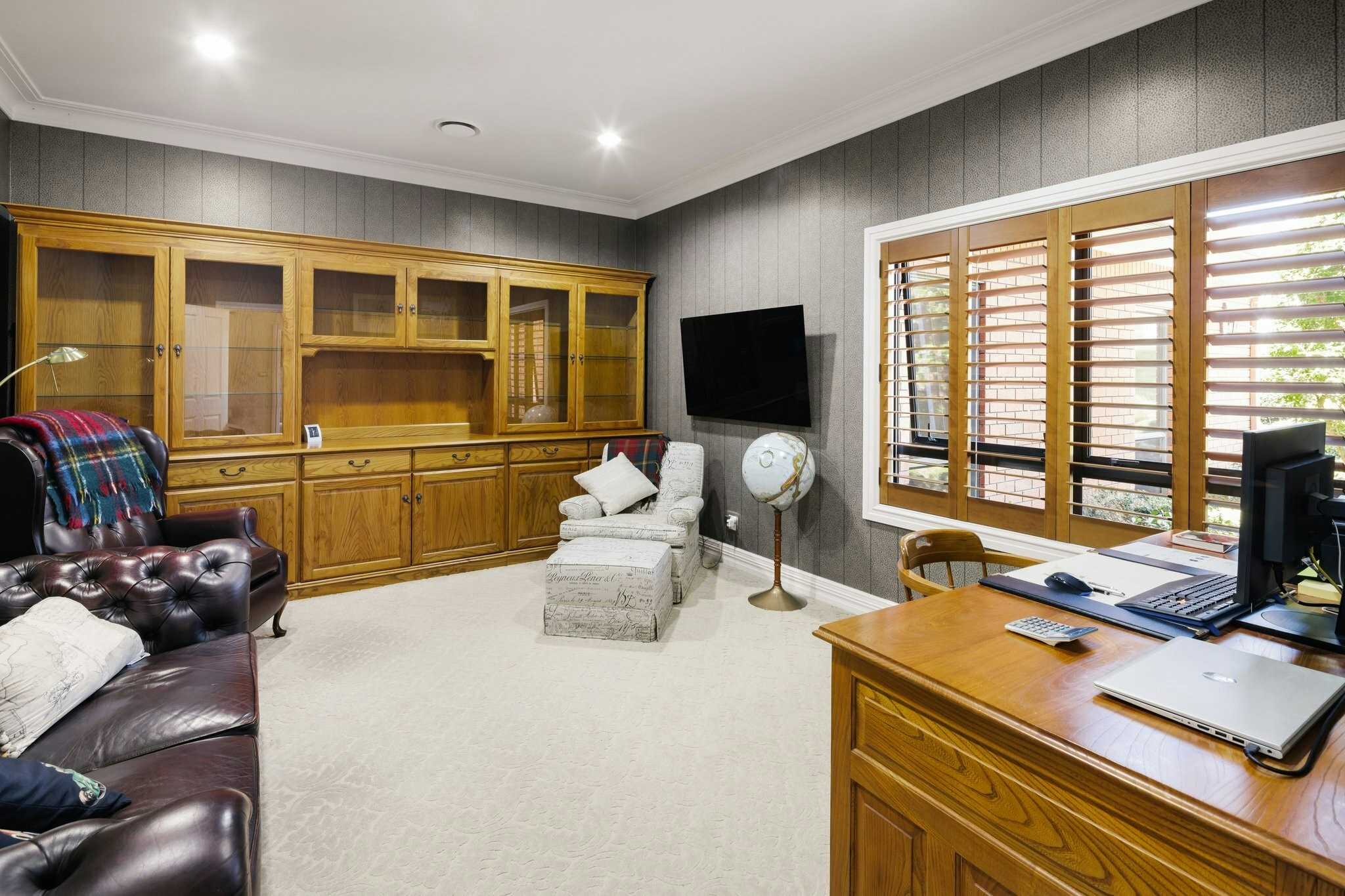 37 web or mls in House AR5 6955