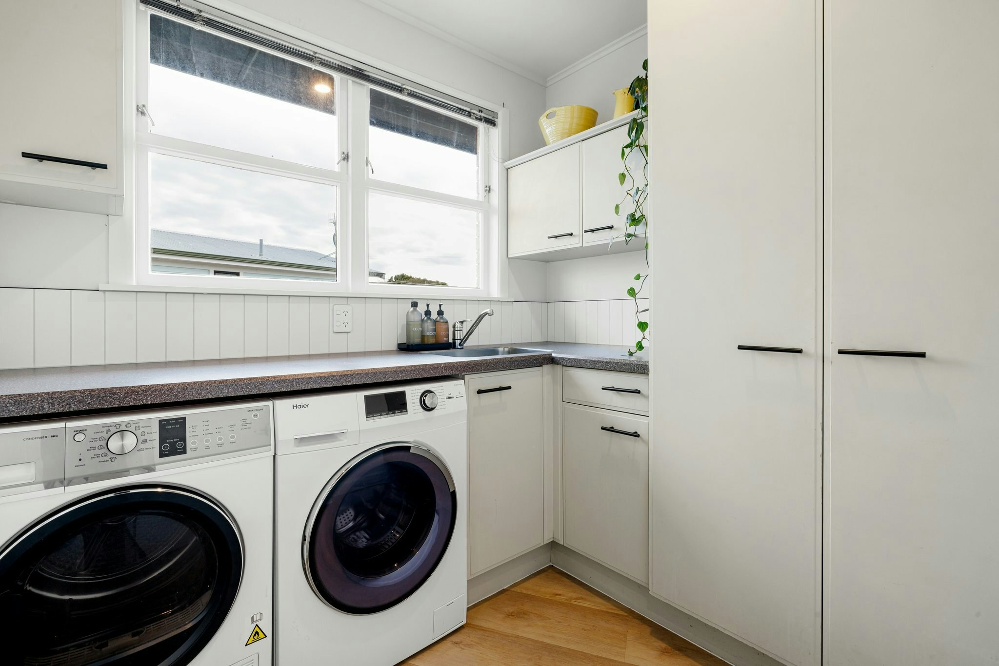 37 web or mls in House SR5 7365