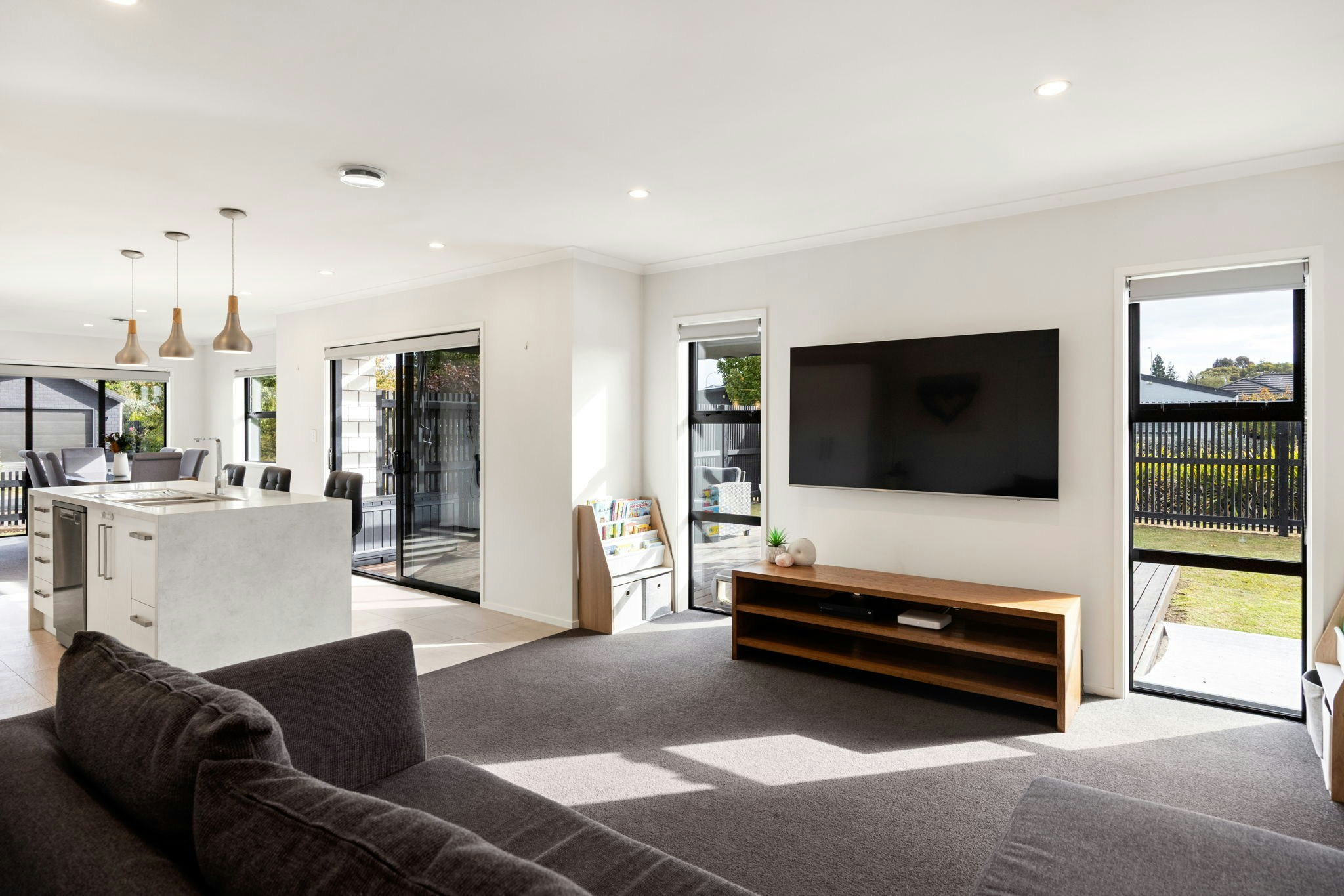 38 web or mls in House AR0 1348