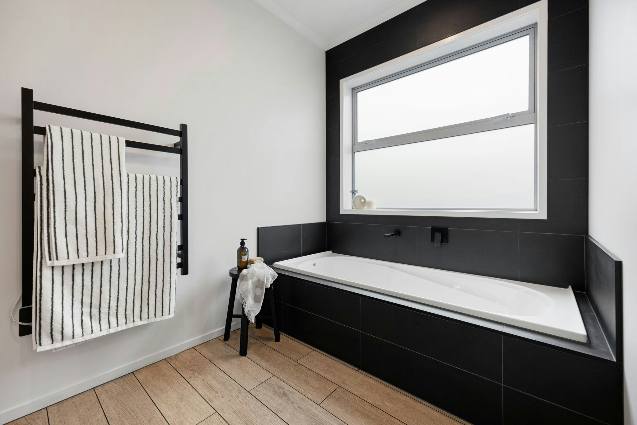 38 web or mls in House AR0 4393