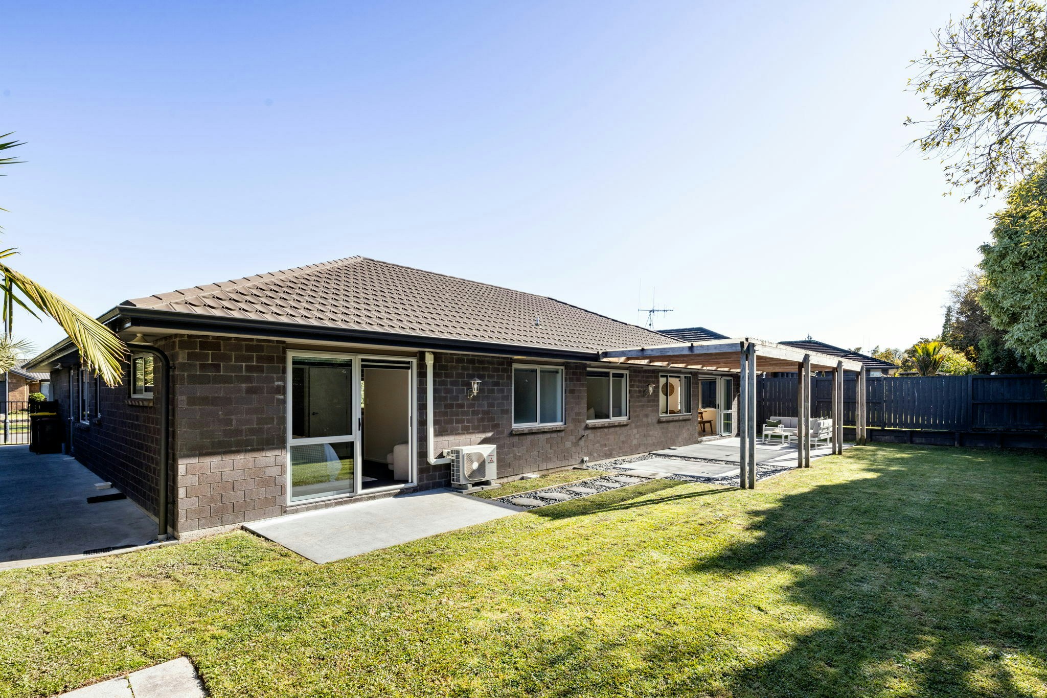 38 web or mls in House AR5 6850