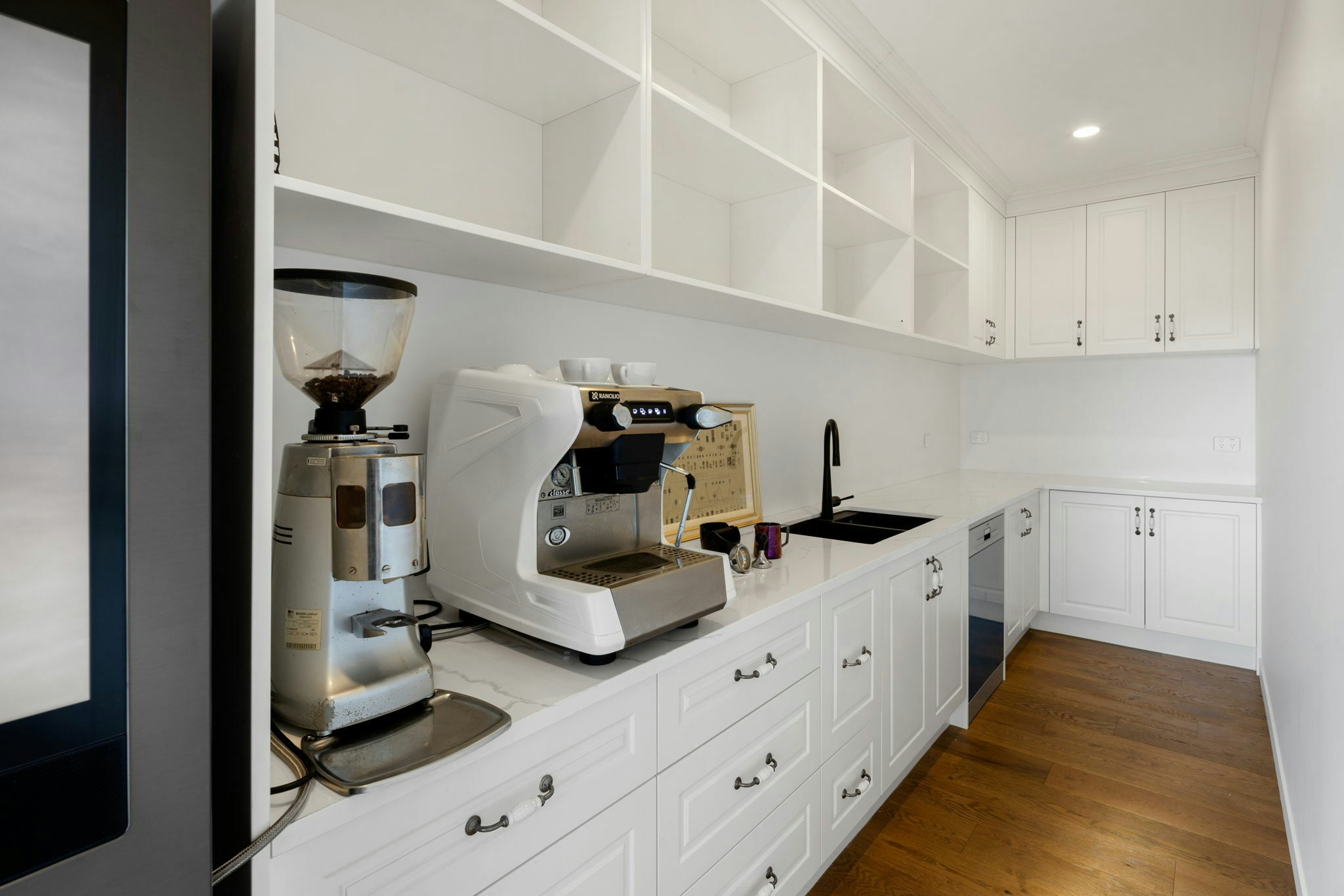 38 web or mls in House AR5 7095