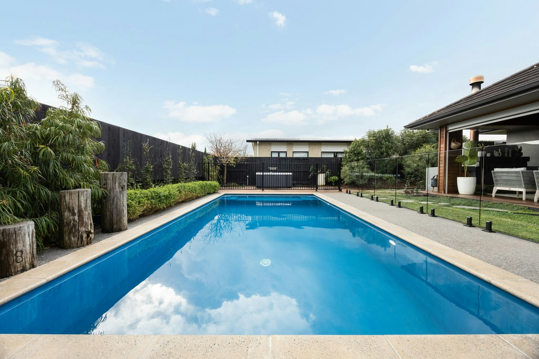 39 web or mls in House AR0 5256