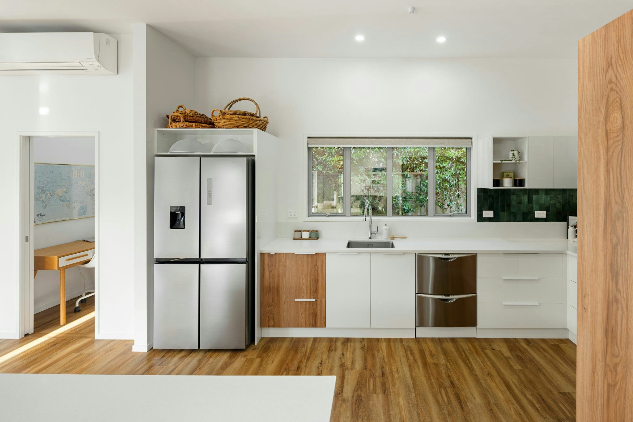 39 web or mls in House AR5 8227