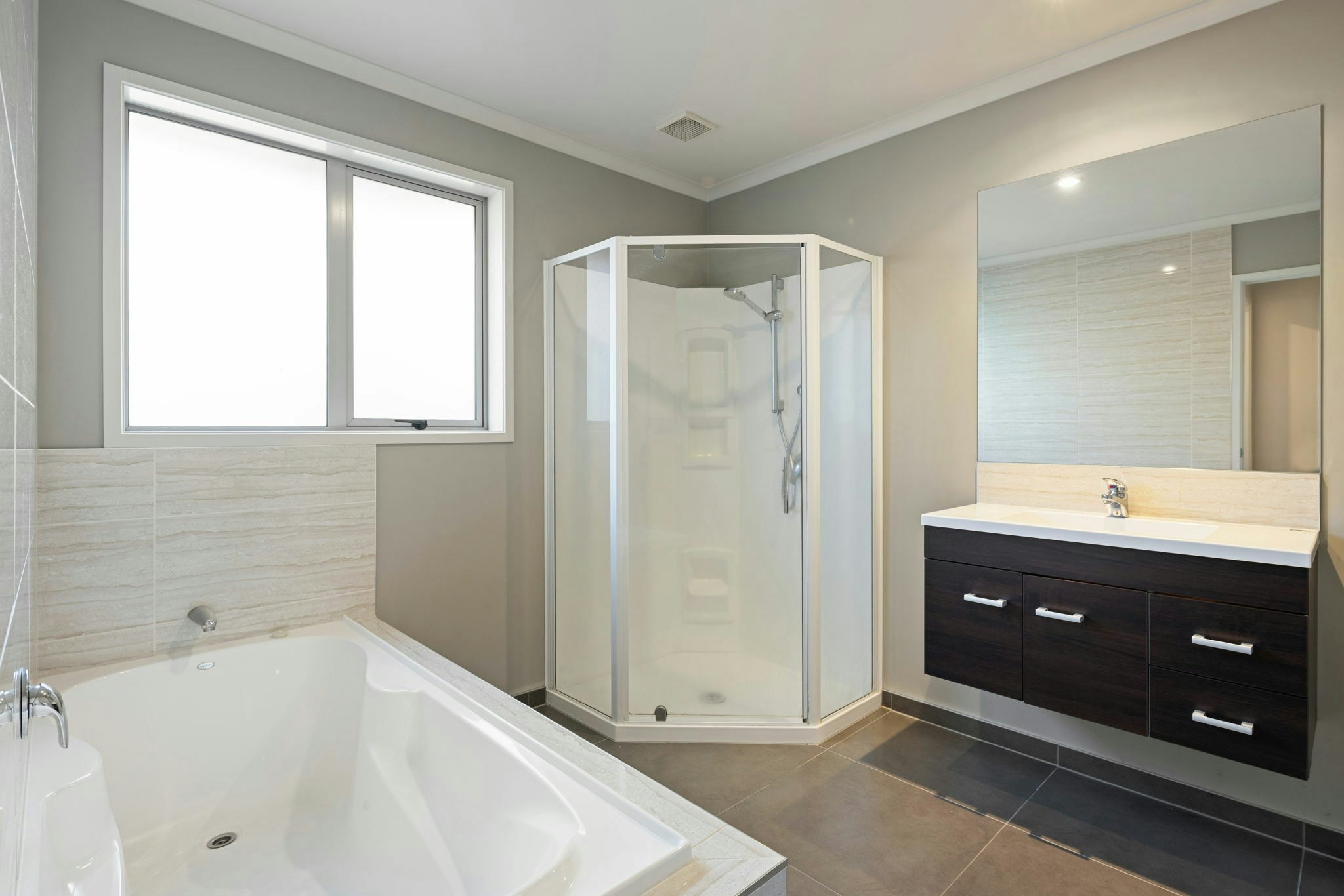 39 web or mls in House AR5 9252