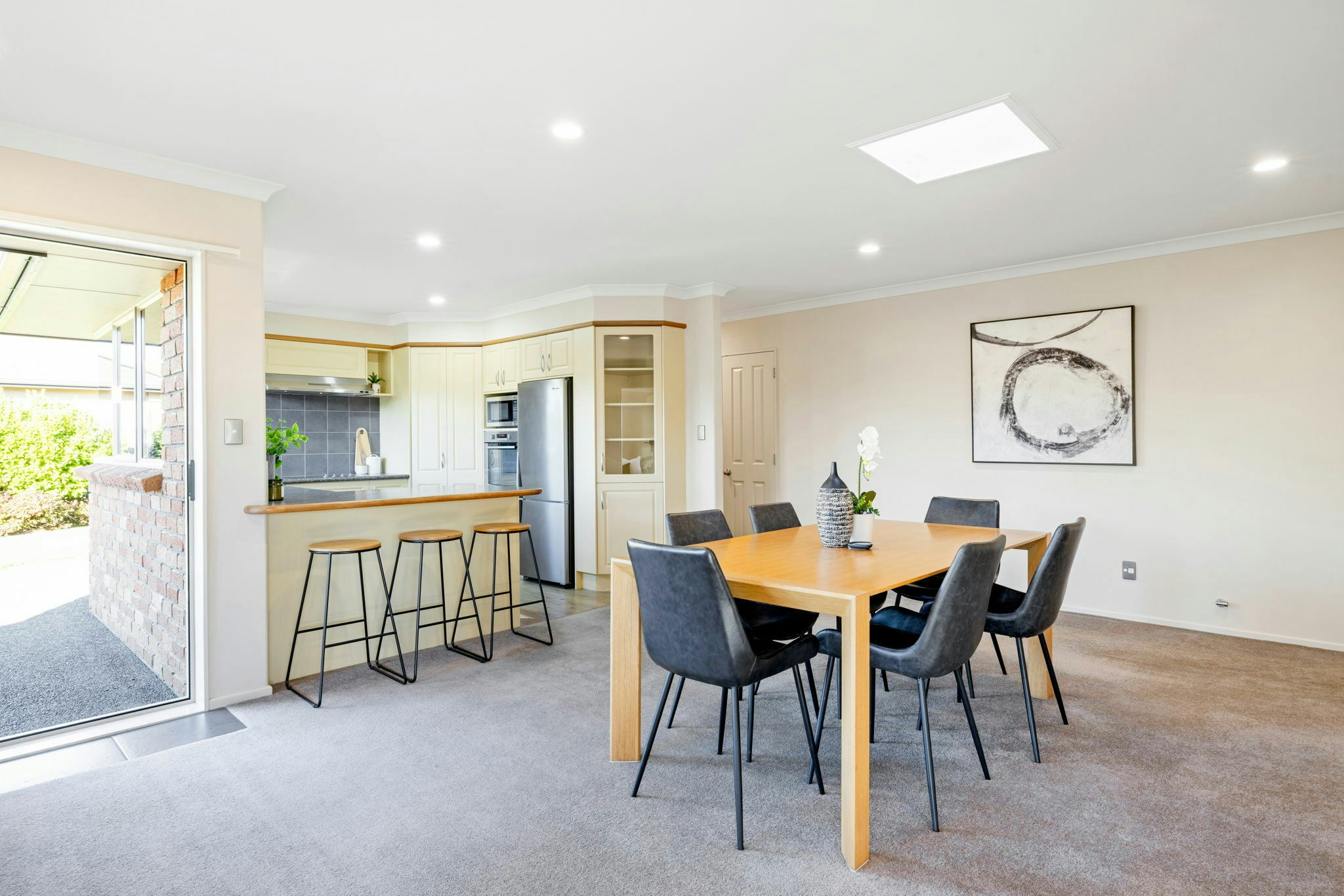 39 web or mls in House SR5 6403