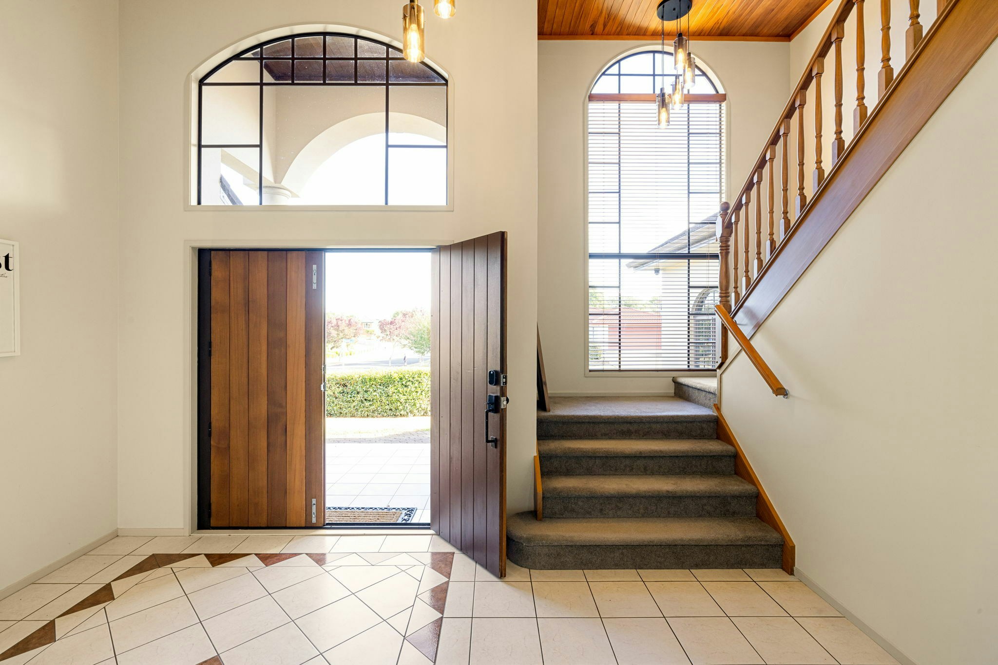 39 web or mls in House SR5 7044