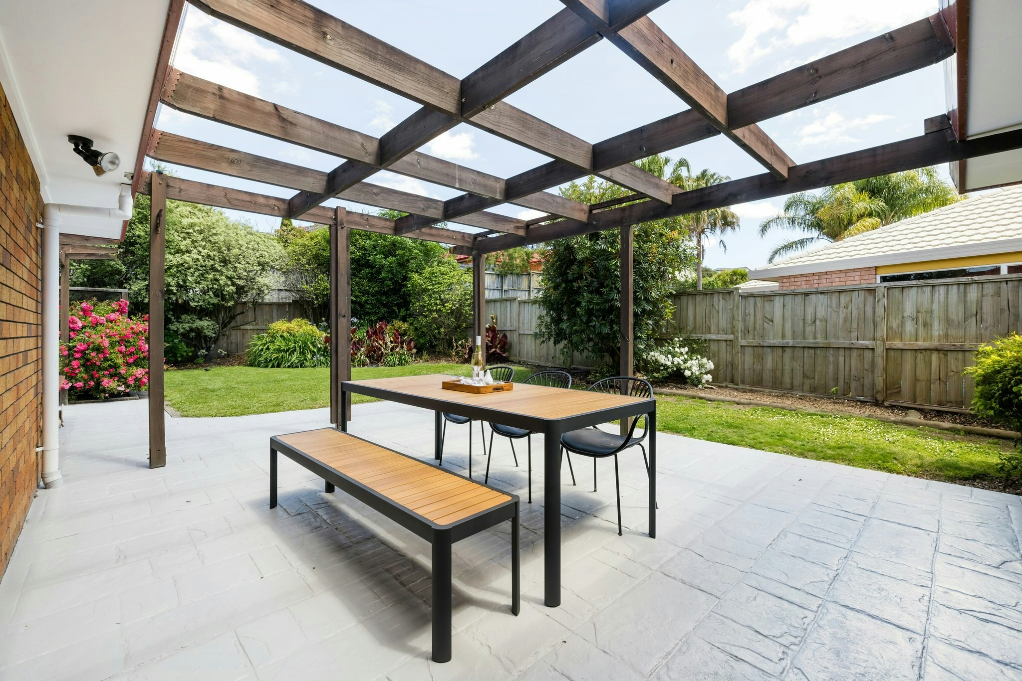 39 web or mls in House SR5 8979