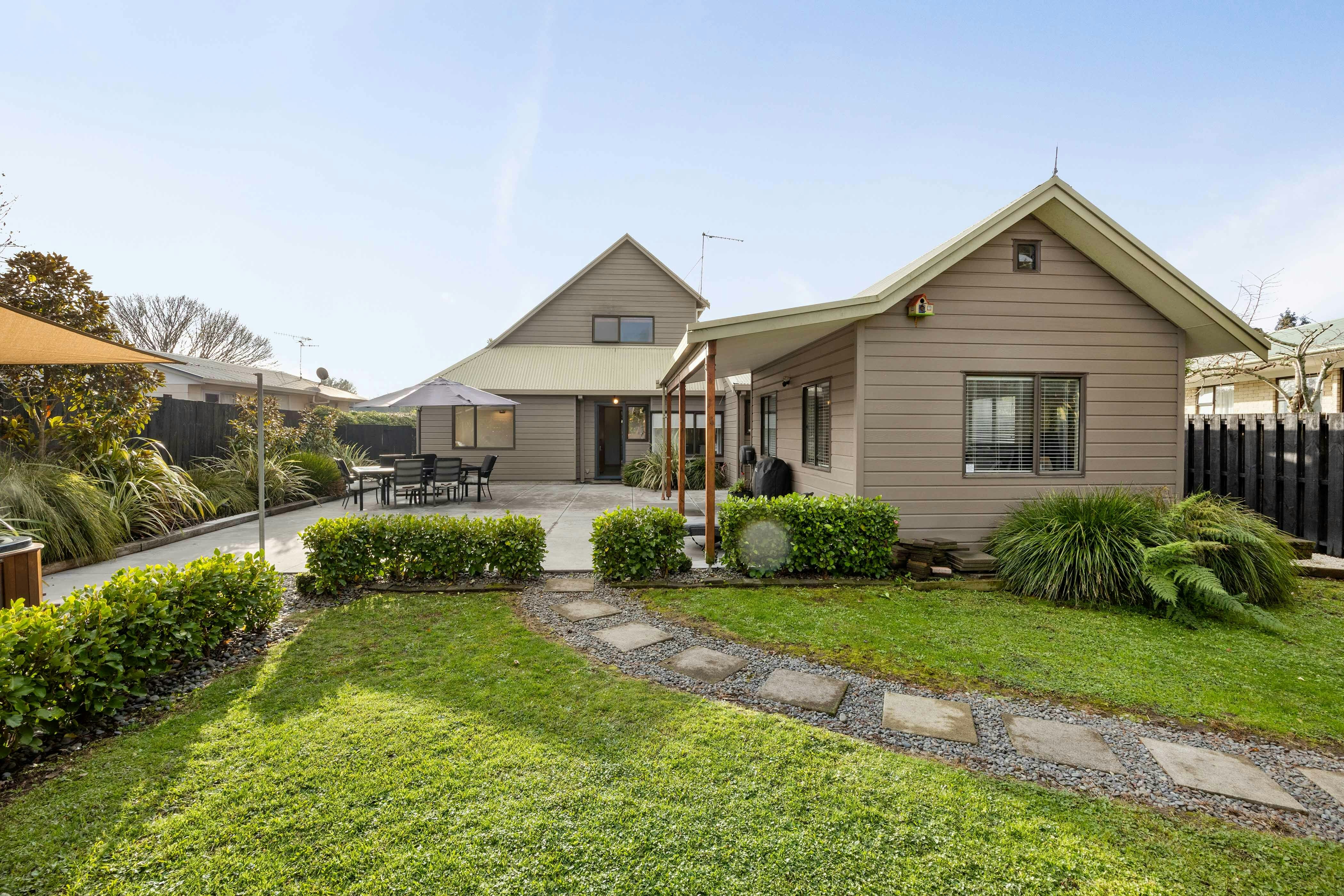 4 EDIT web or mls in House AR0 4322