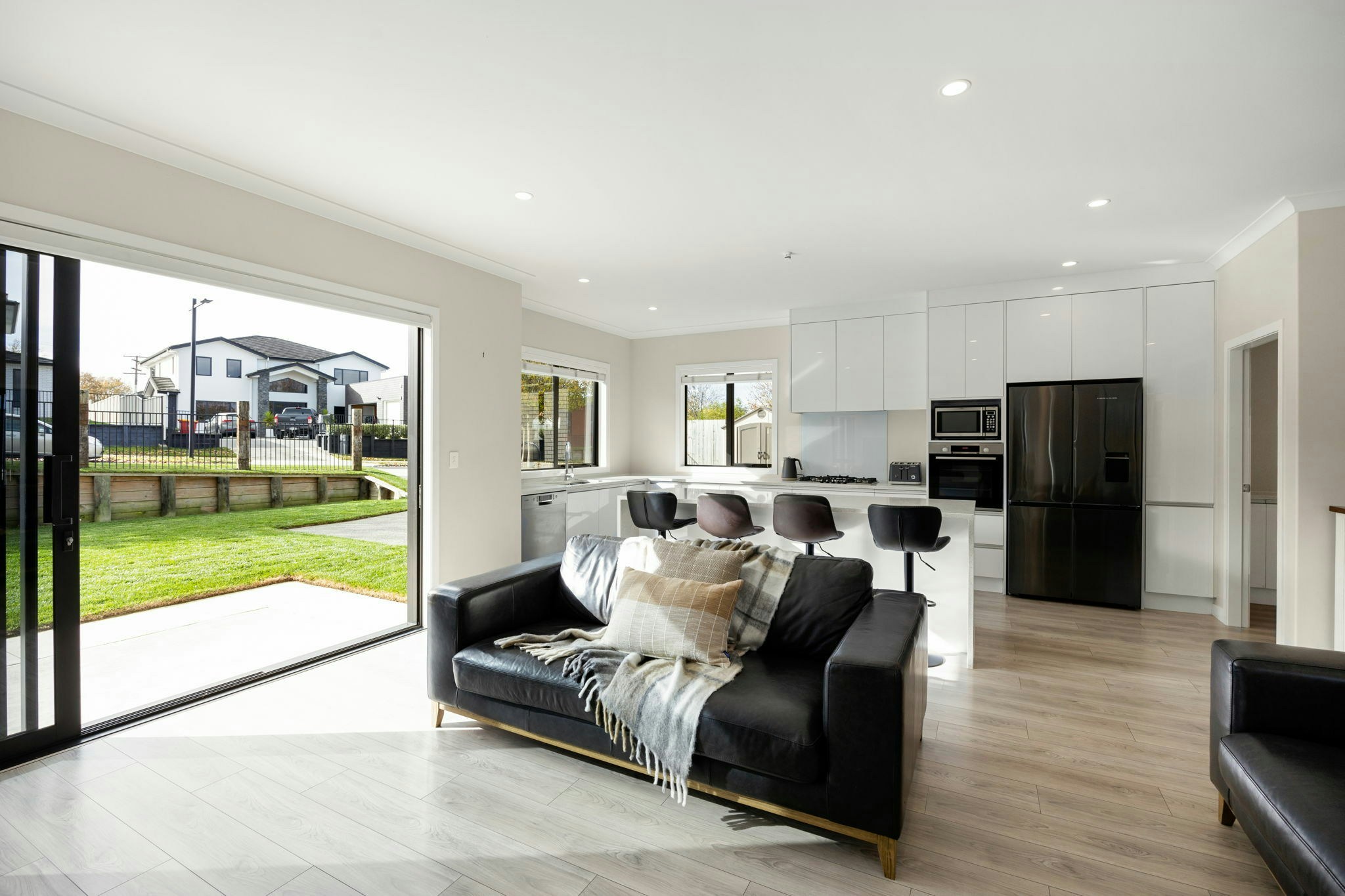 40 web or mls in House AR0 2311