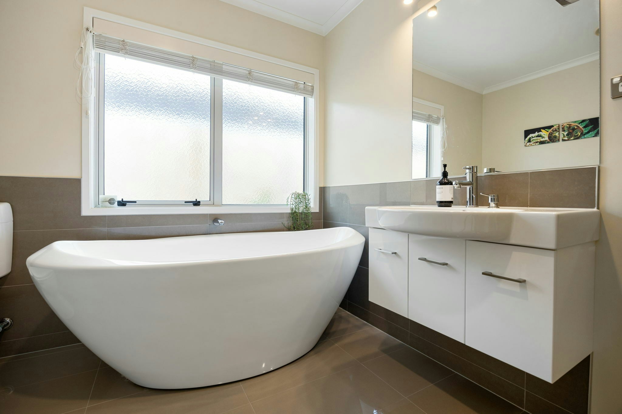 40 web or mls in House AR0 4245