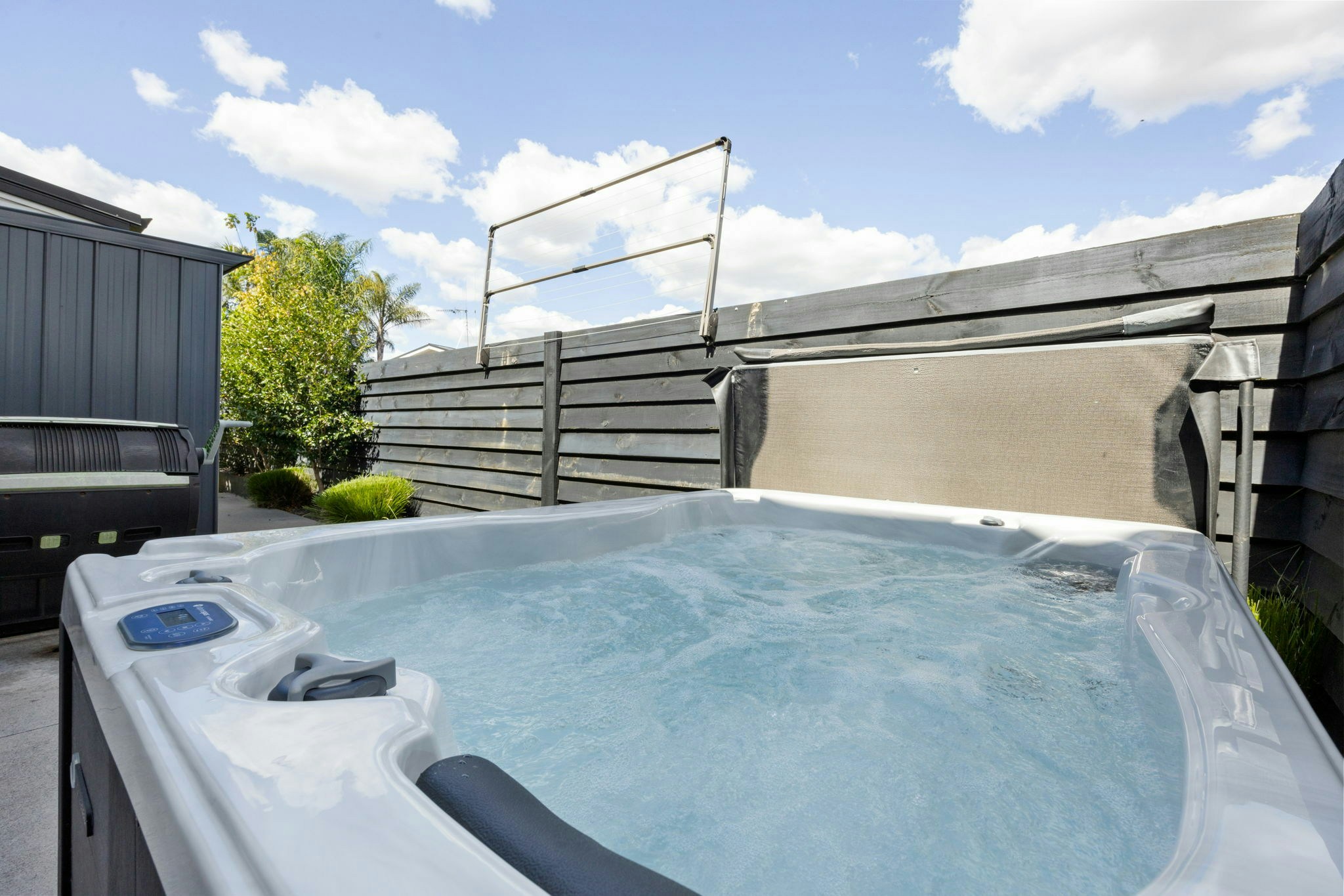 40 web or mls in House AR0 7740