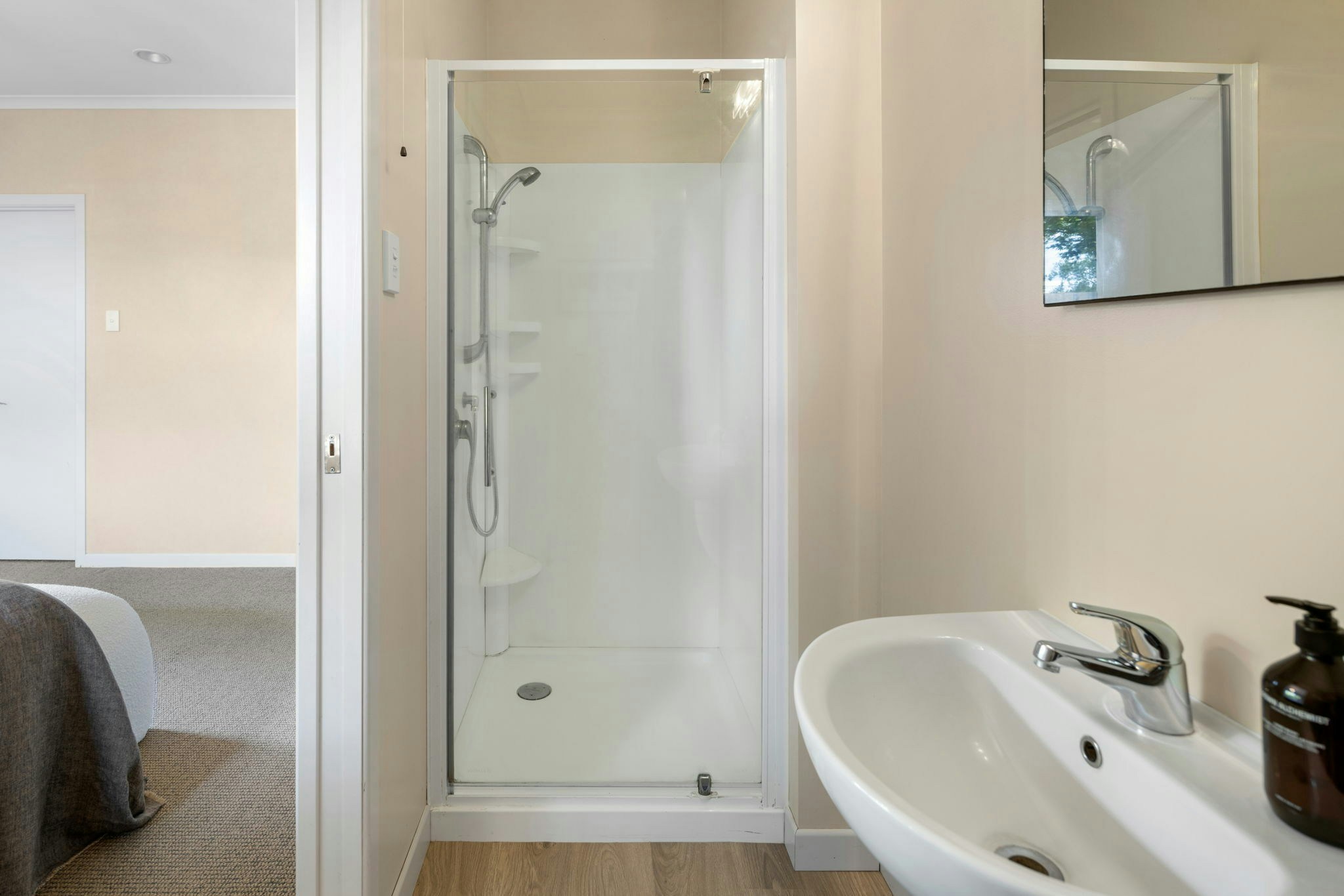 40 web or mls in House AR5 5422