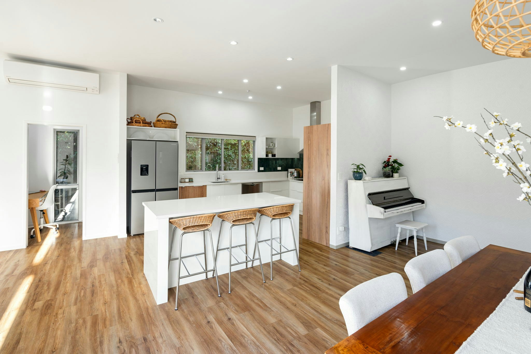 40 web or mls in House AR5 8222