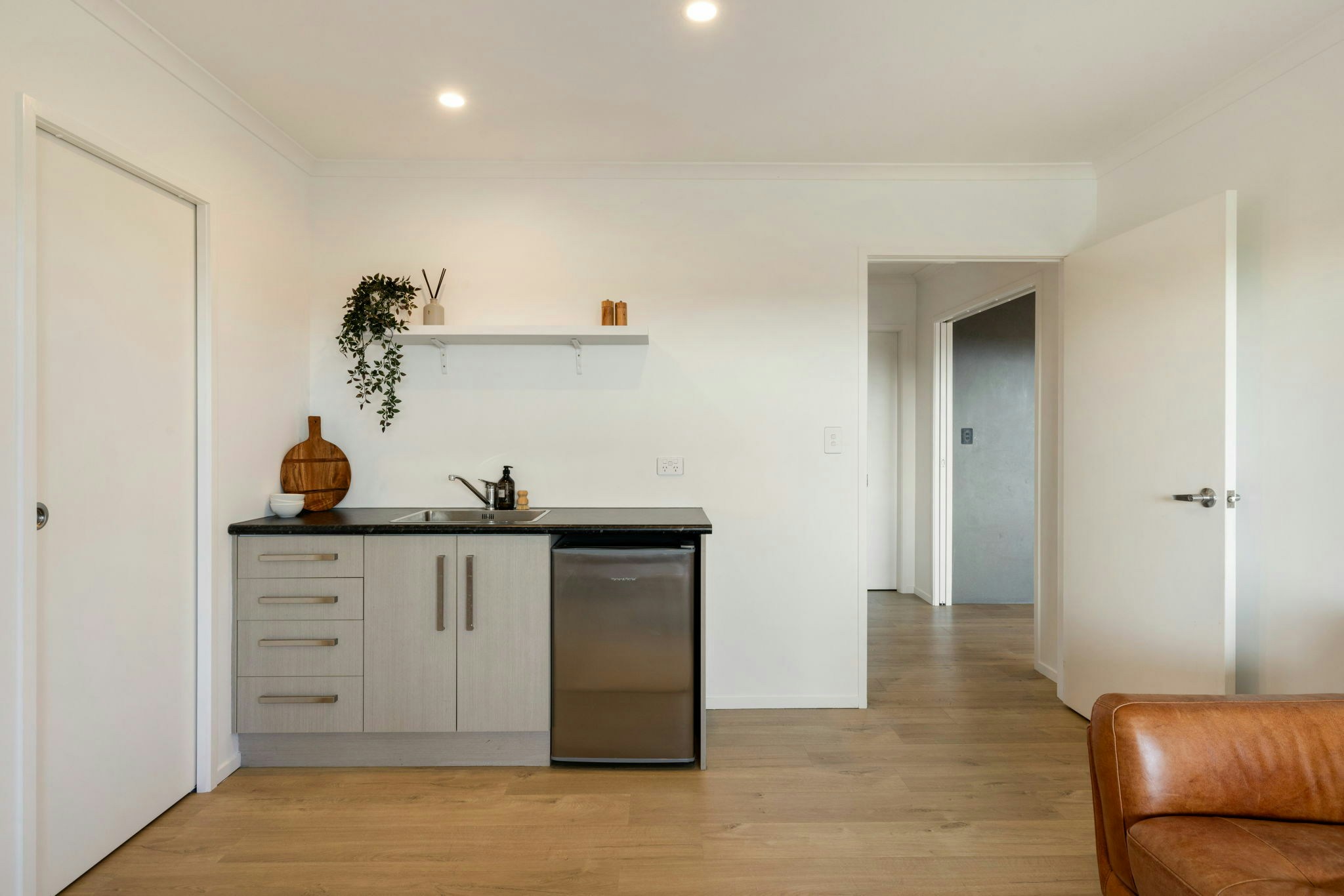 40 web or mls in House SR5 0614