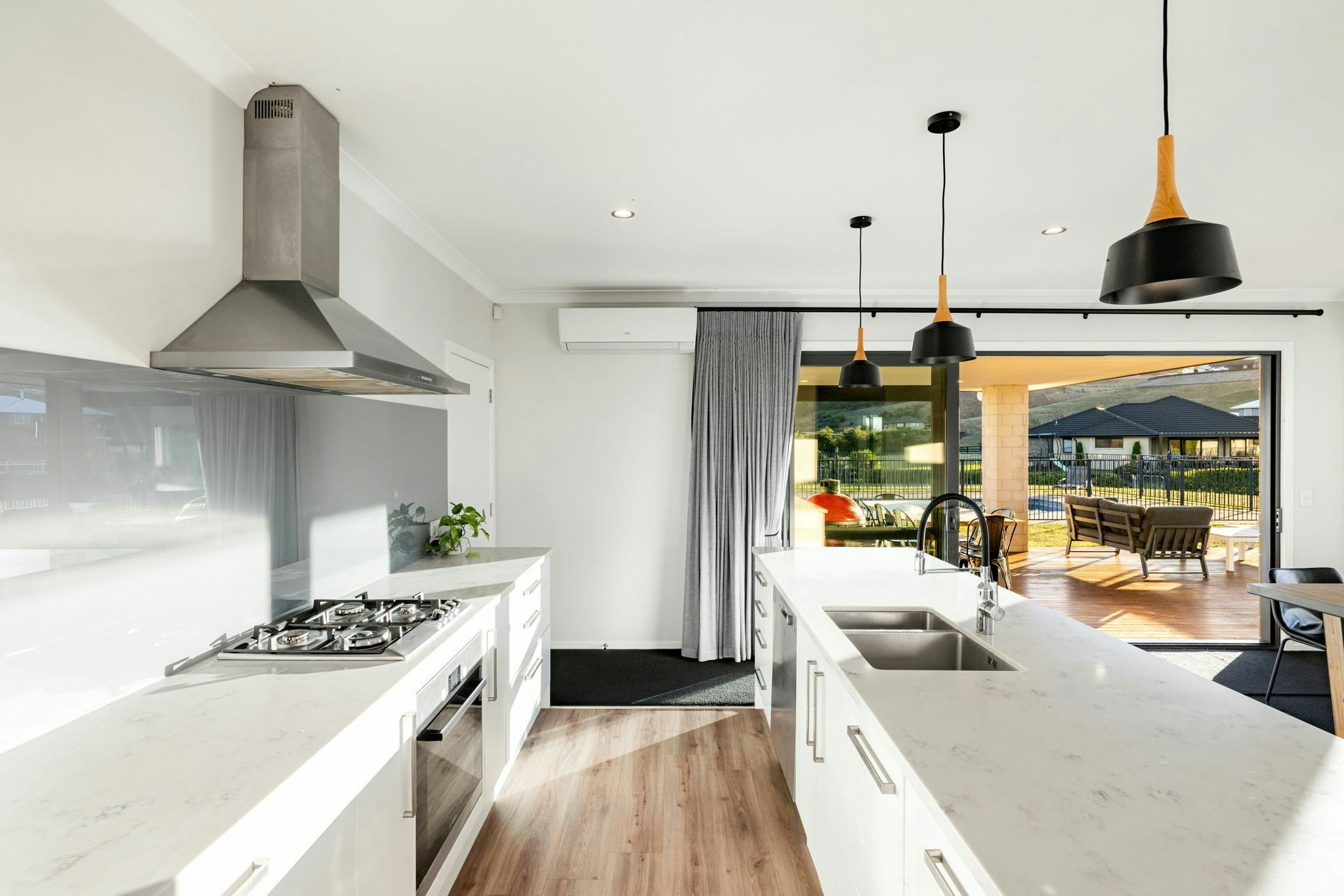 40 web or mls in House SR5 4460