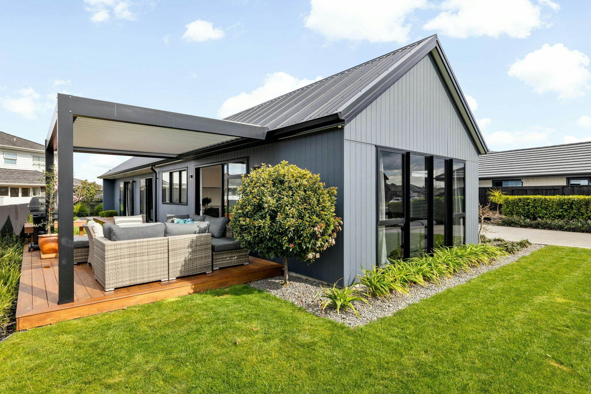 40 web or mls in House SR5 7154 1