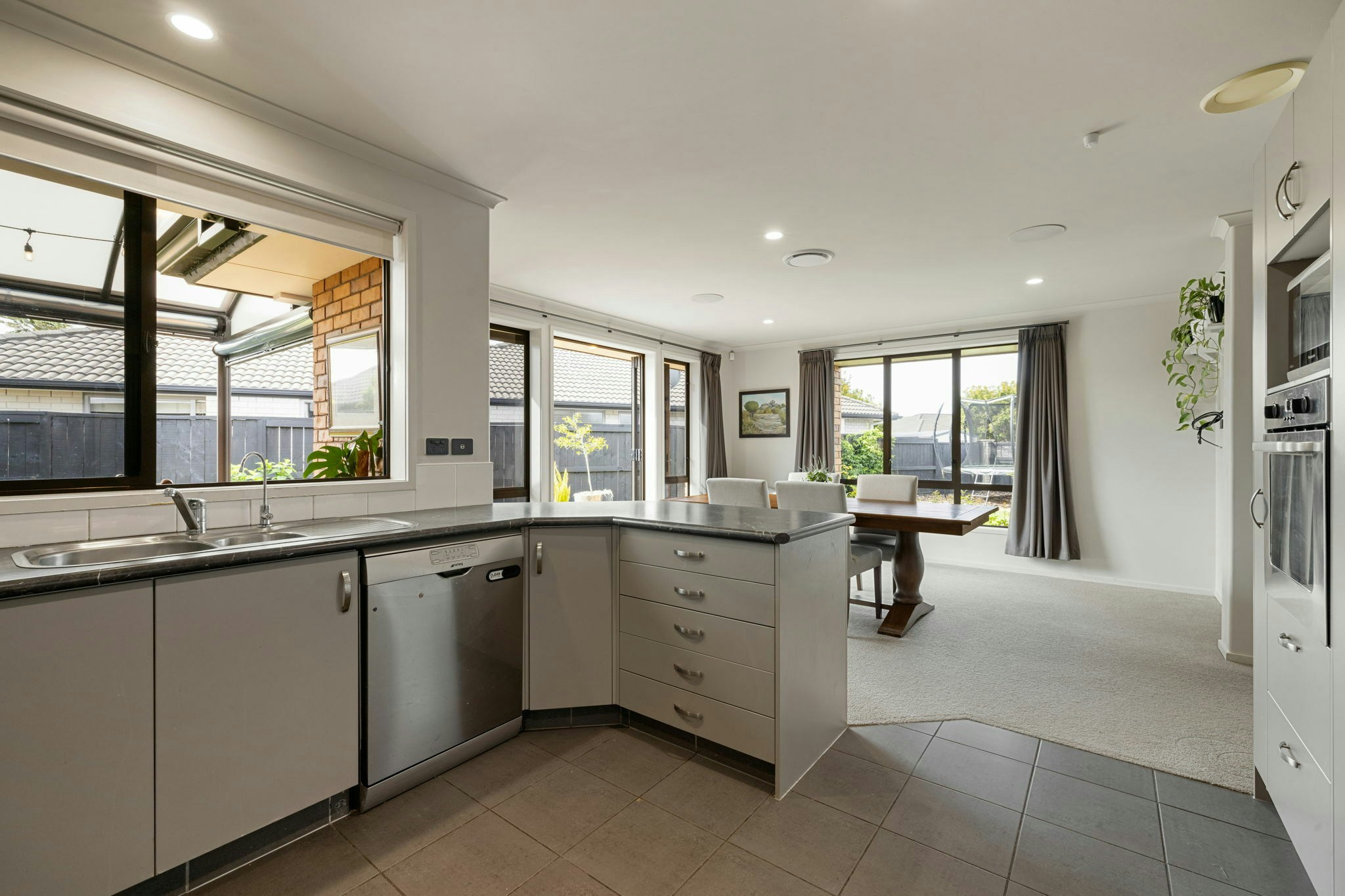 40 web or mls in House SR5 9379