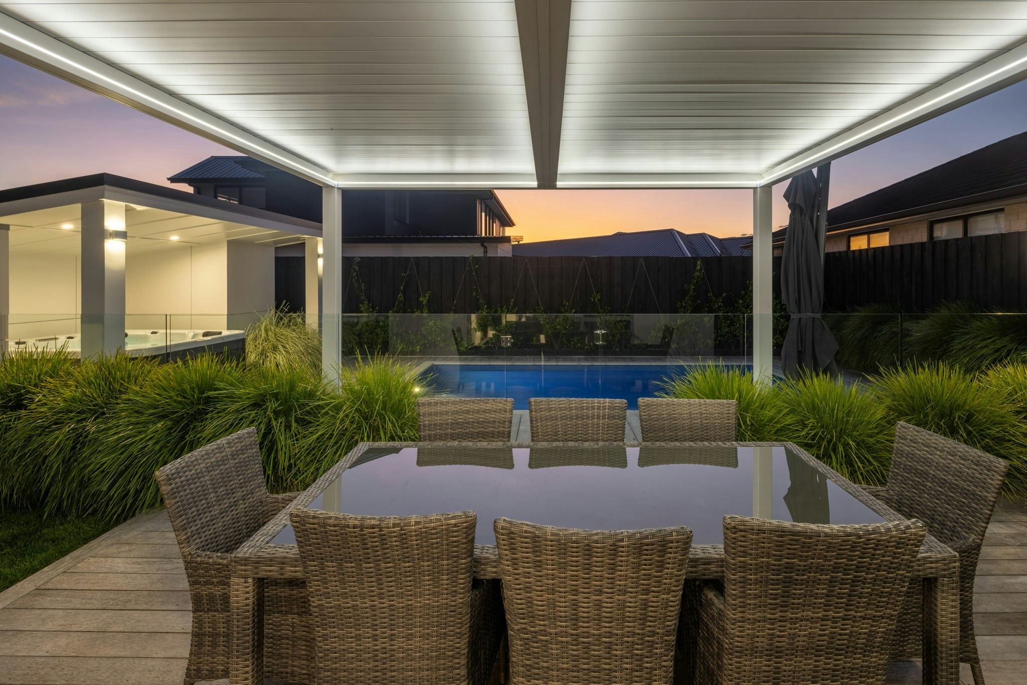 41 web or mls in House AR5 0253