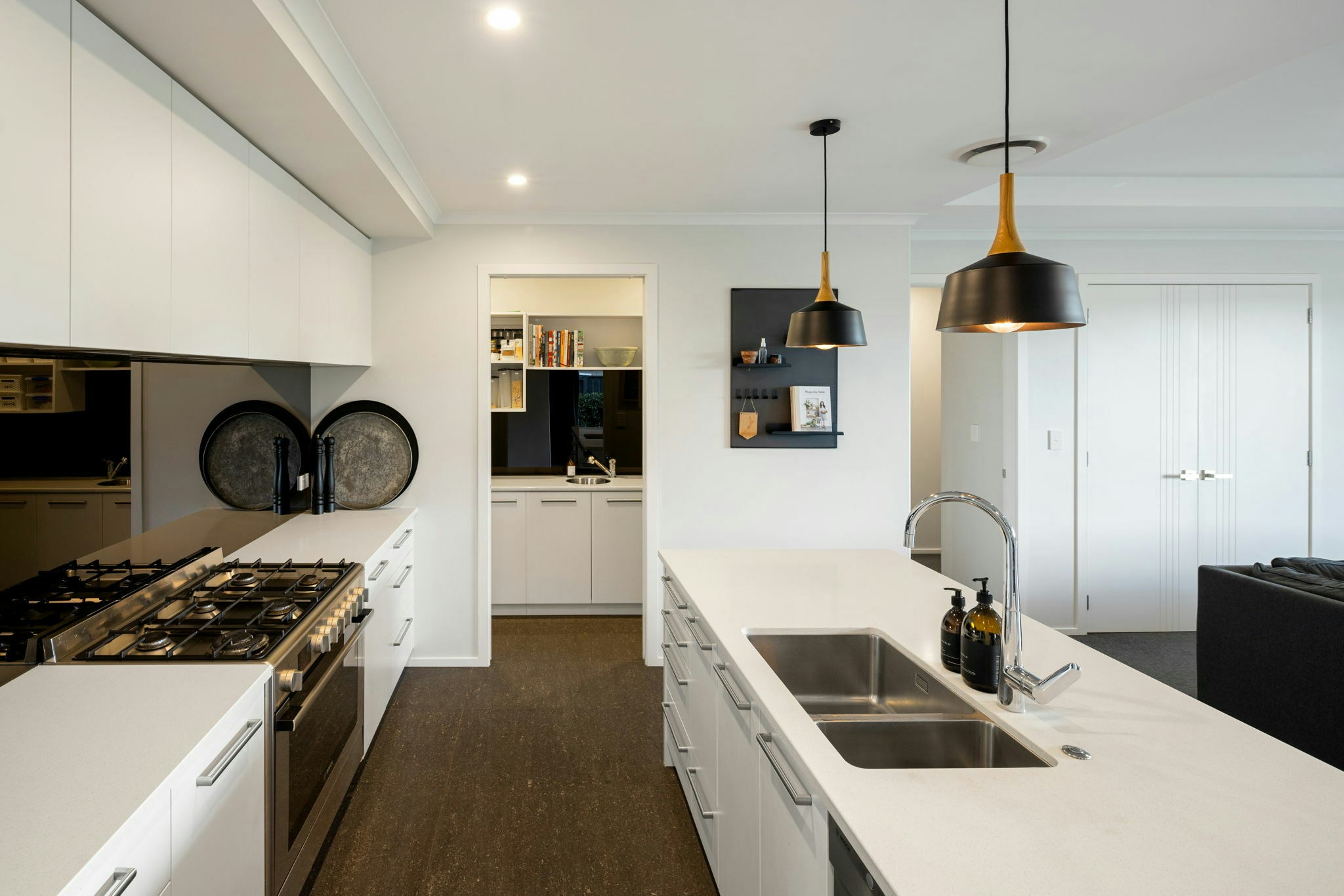 41 web or mls in House AR5 4366