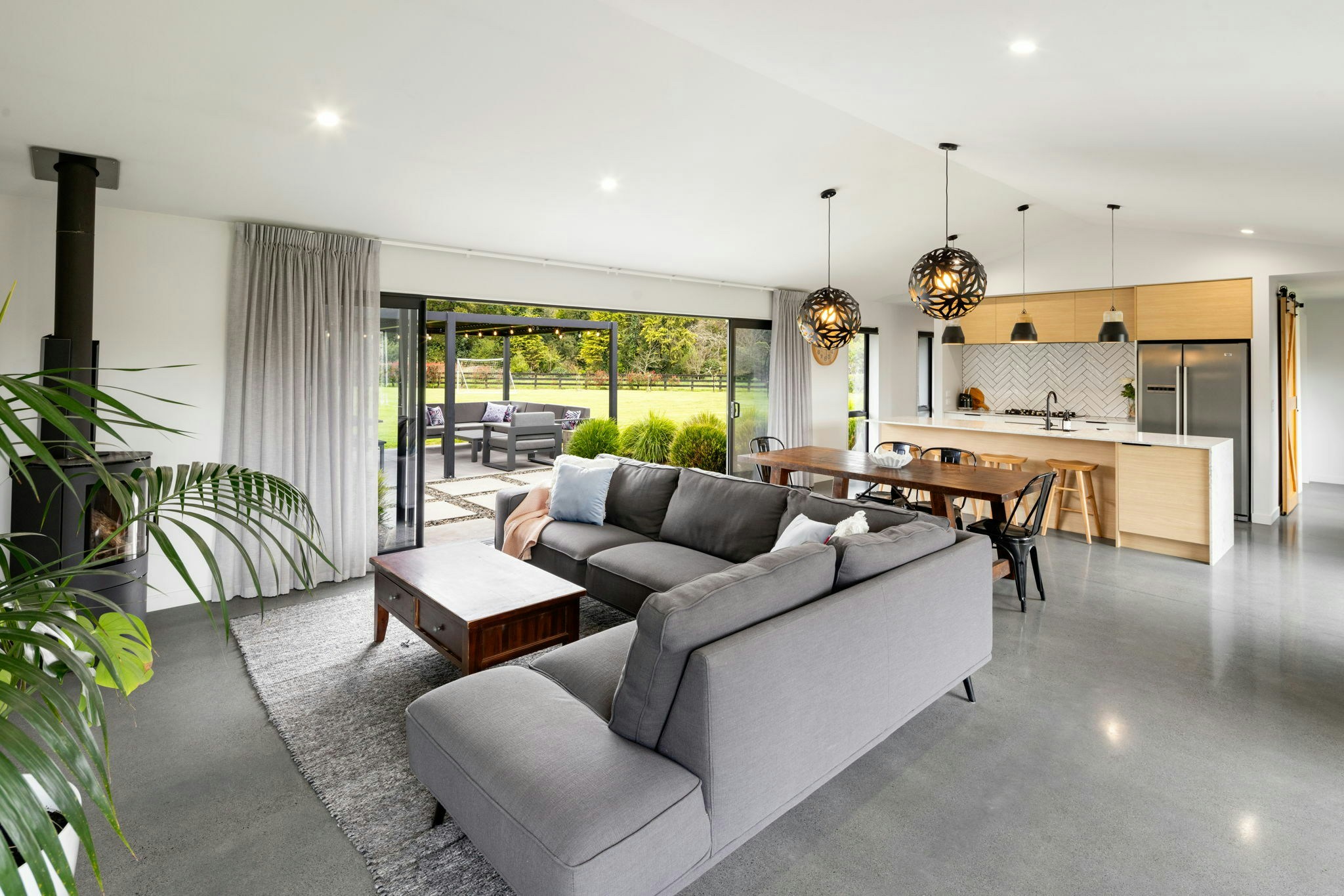 41 web or mls in House AR5 5145