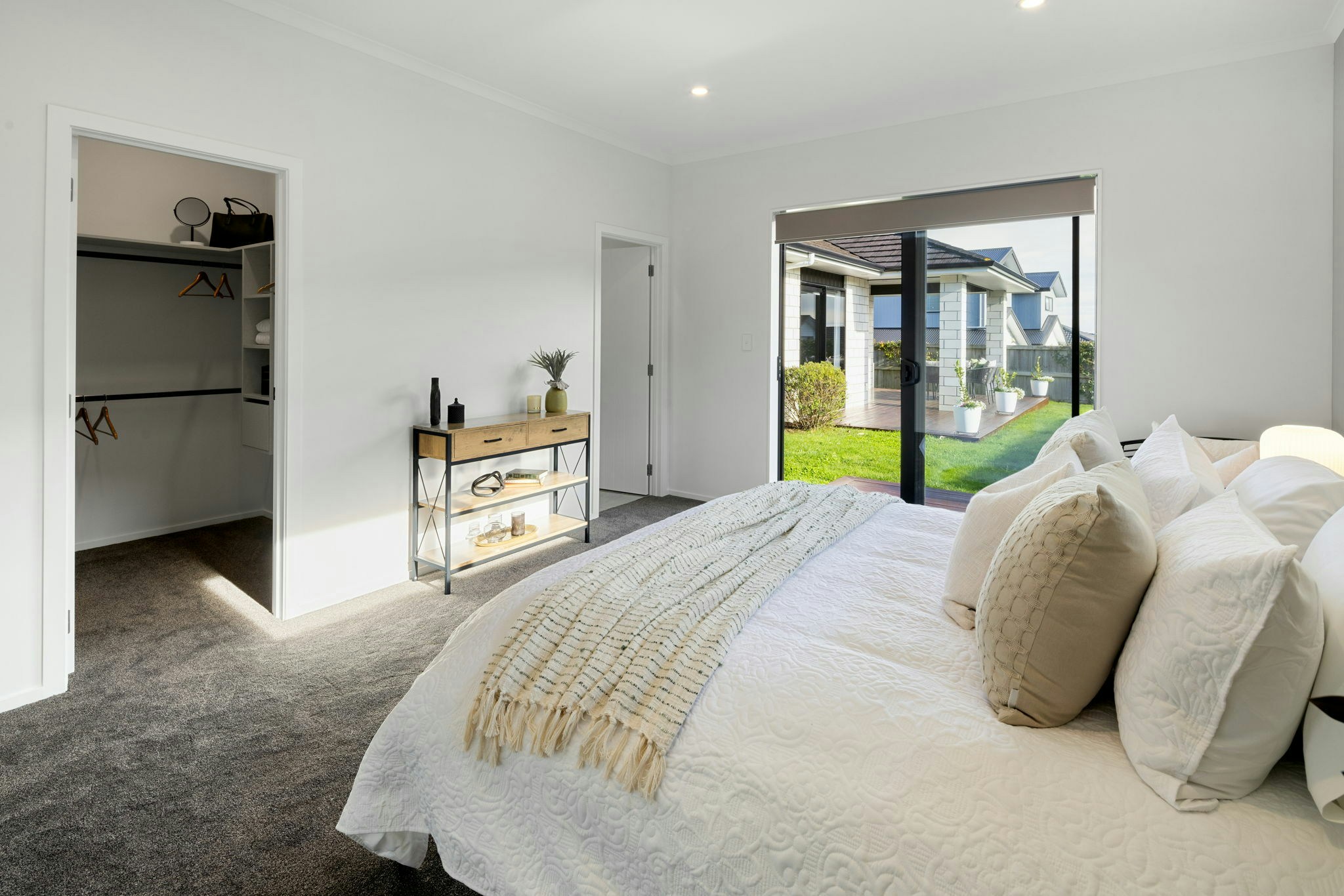 41 web or mls in House AR5 5828