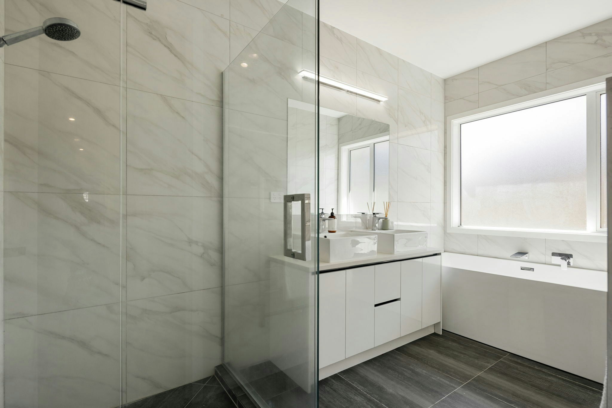 41 web or mls in House AR5 9714