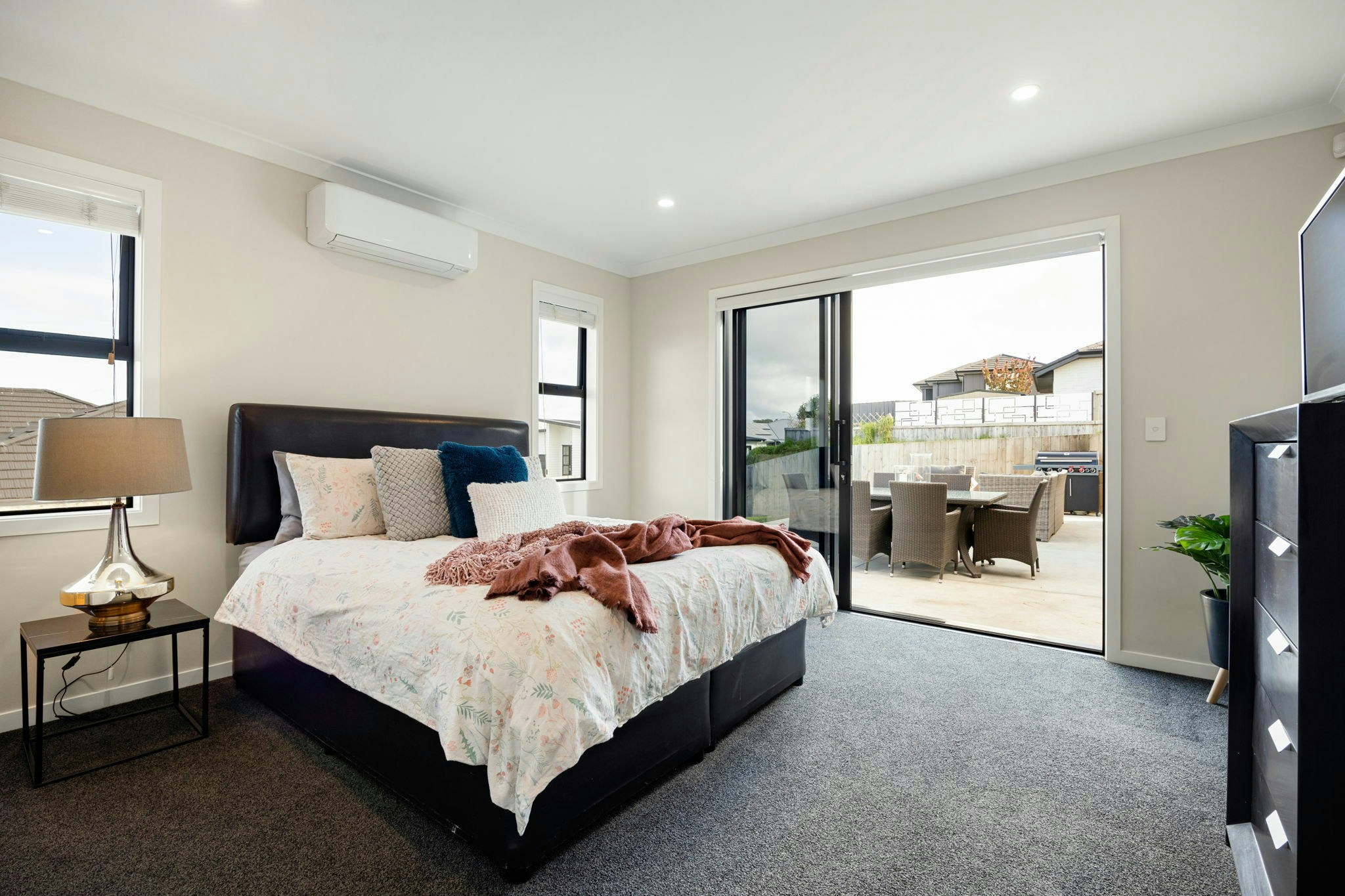 42 web or mls in House AR0 2191