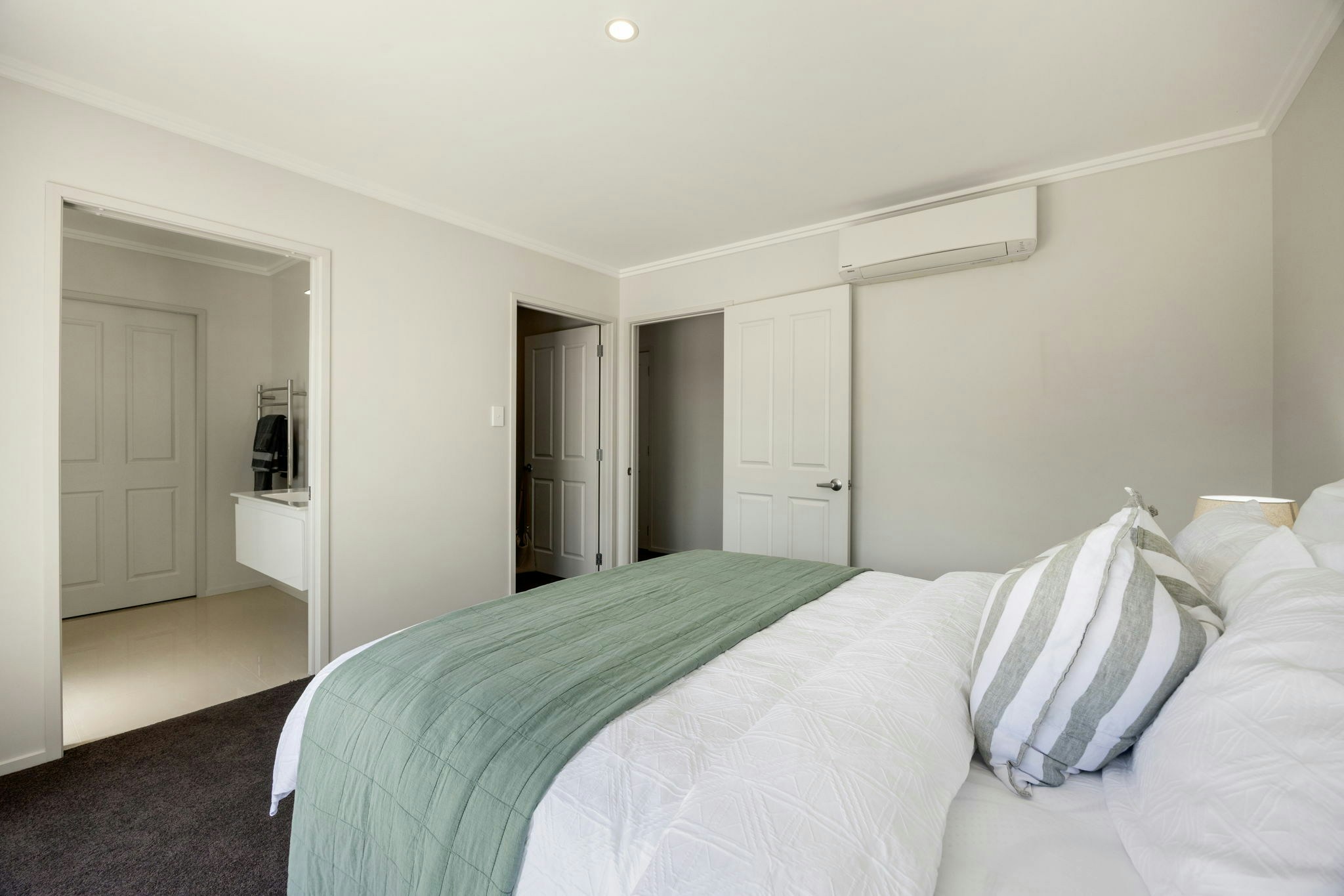 42 web or mls in House AR0 3470