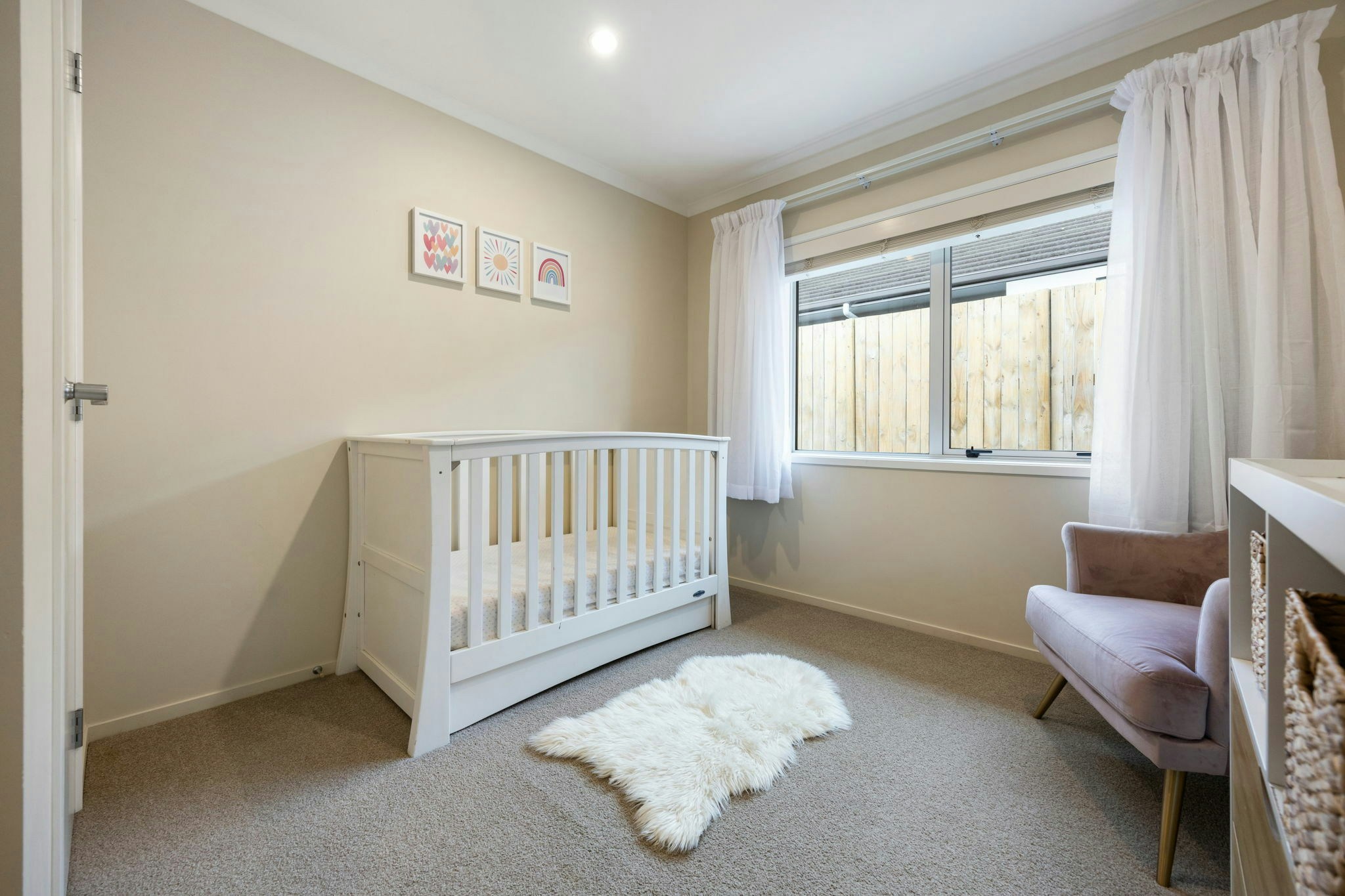 42 web or mls in House AR0 4220