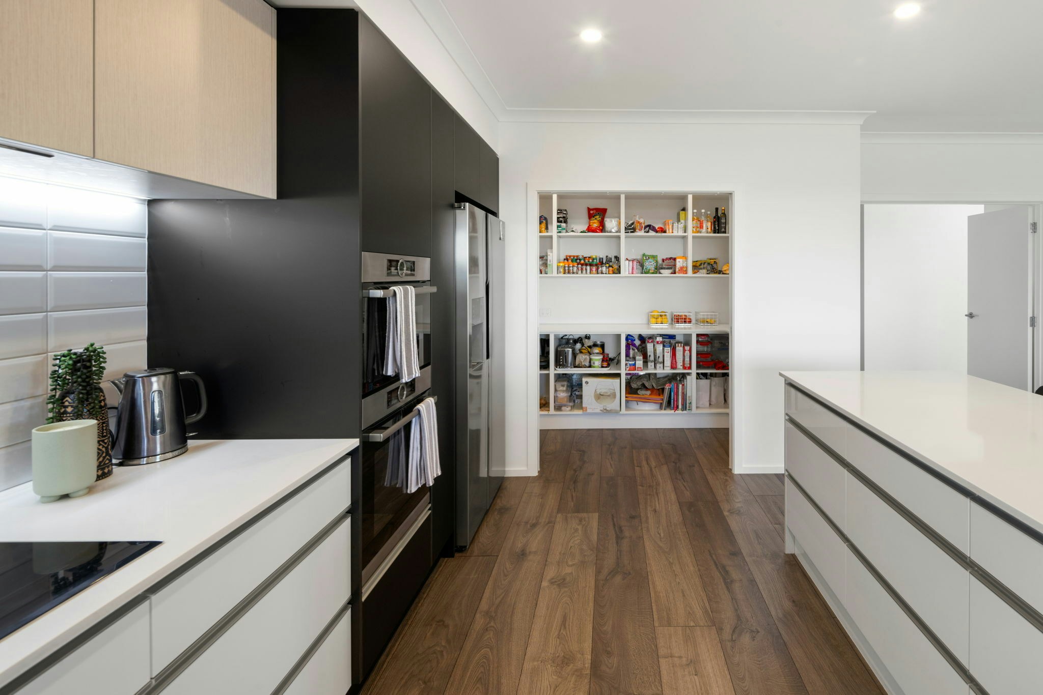 42 web or mls in House AR5 9359