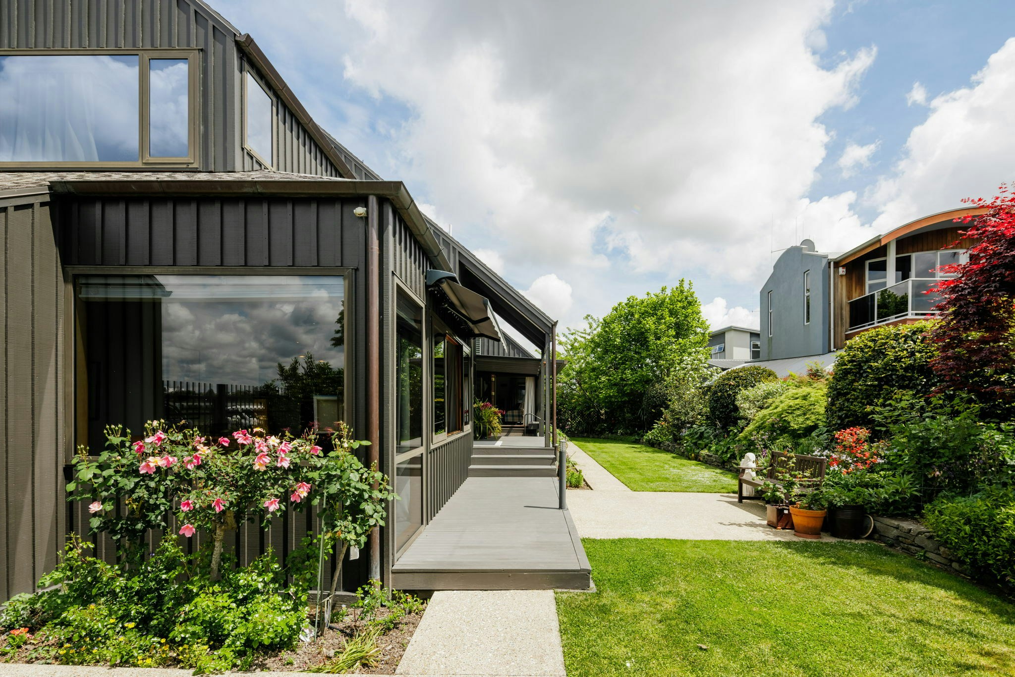 42 web or mls in House AR5 9654