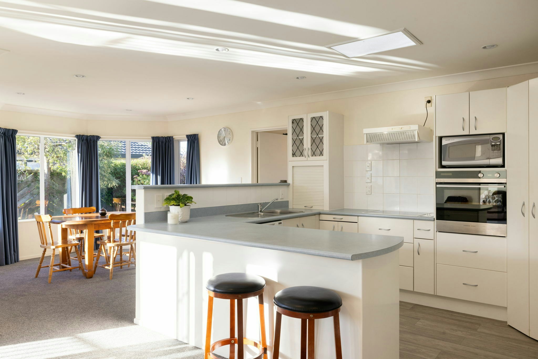 42 web or mls in House SR5 2411