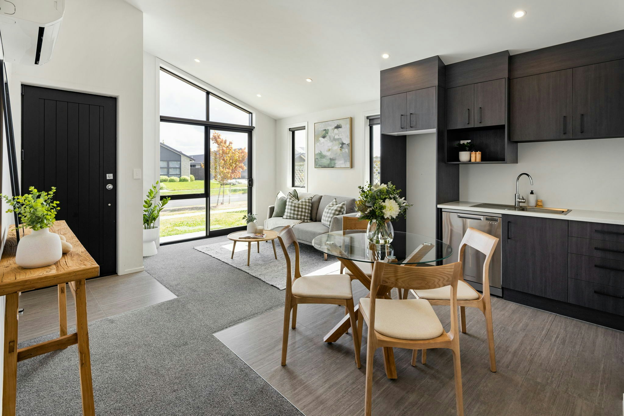 43 web or mls in House AR5 6526