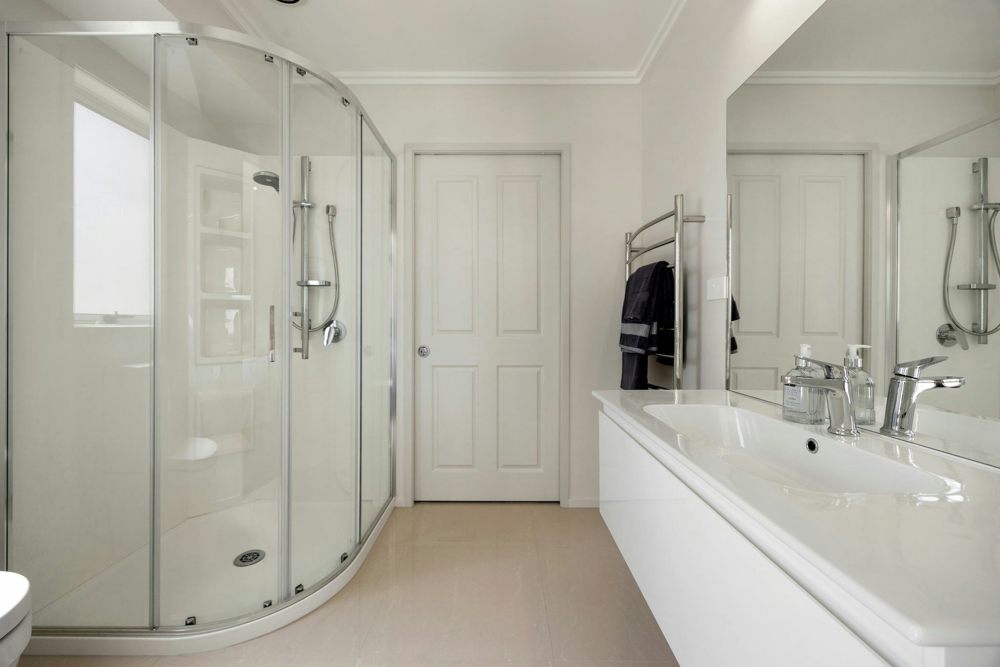 44 web or mls in House AR0 3455