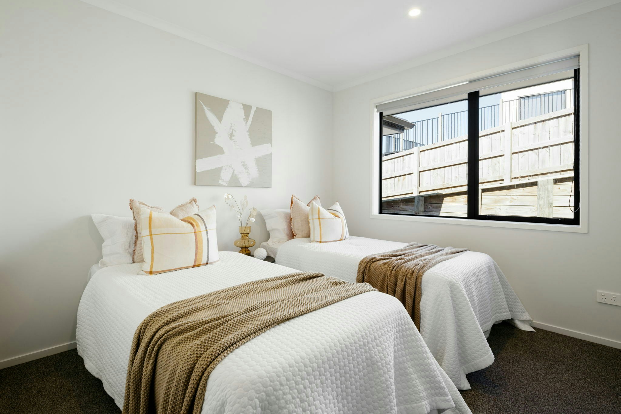 44 web or mls in House AR5 6394