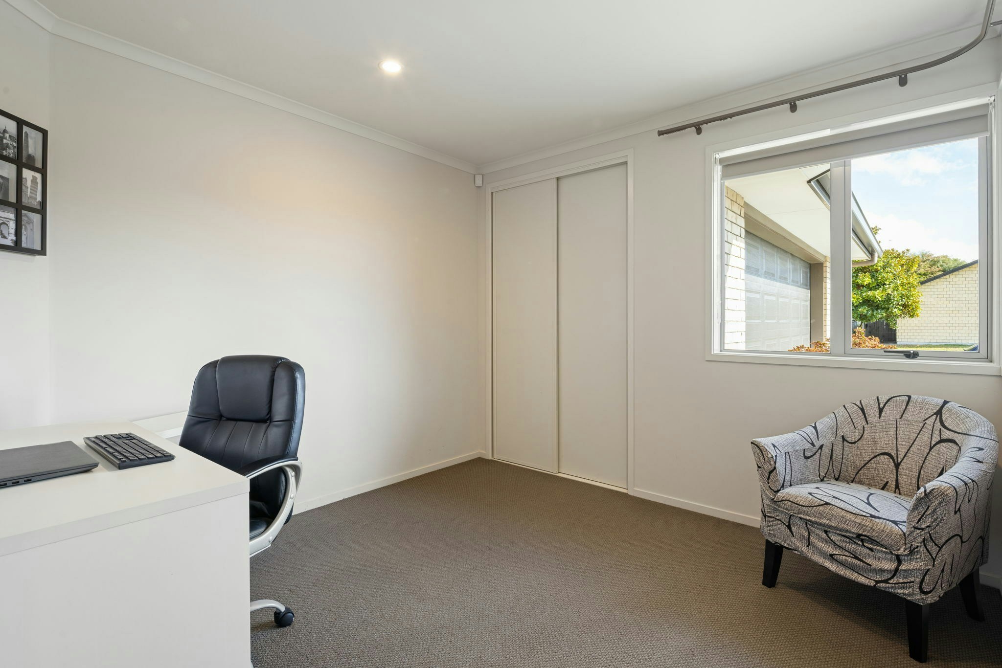 44 web or mls in House AR5 9222