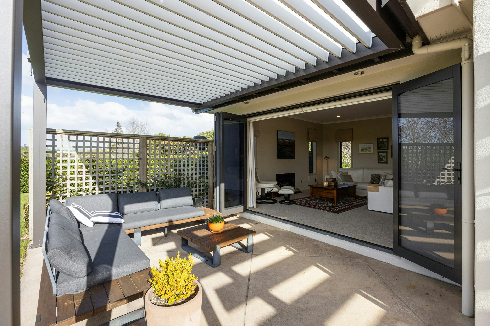 45 web or mls in House AR0 8394